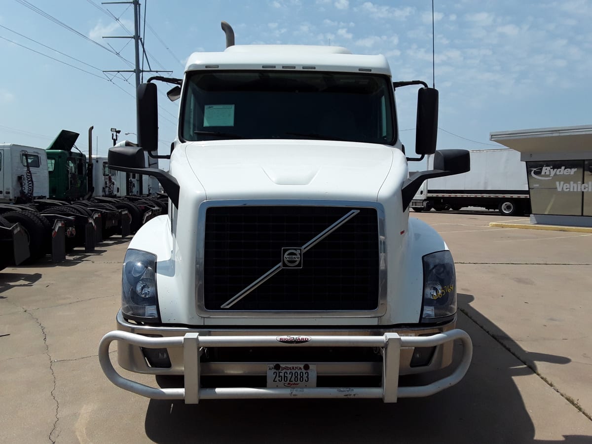 2017 Volvo VNL64TRACTOR 665764