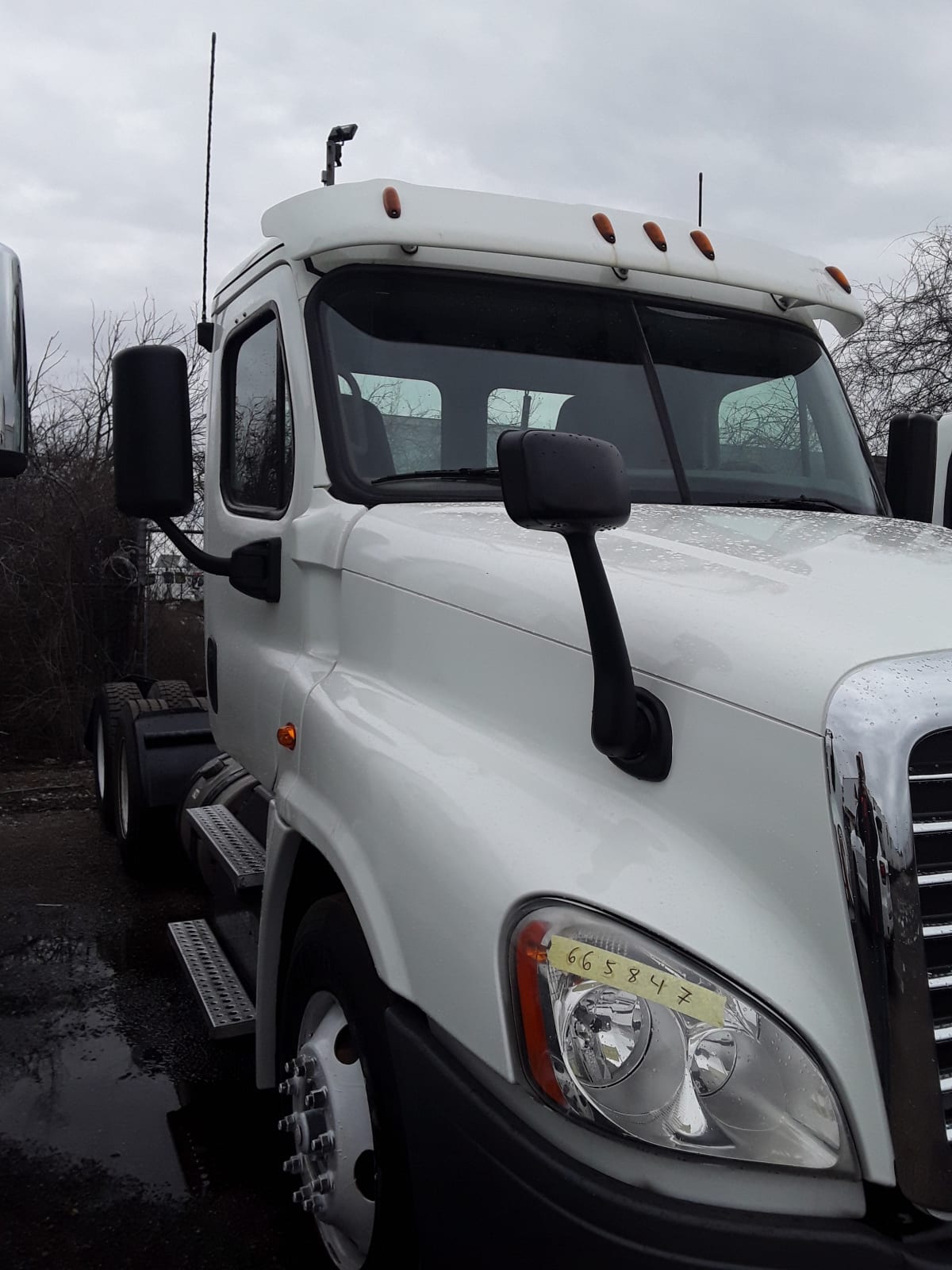 2017 Freightliner/Mercedes CASCADIA 125 665847