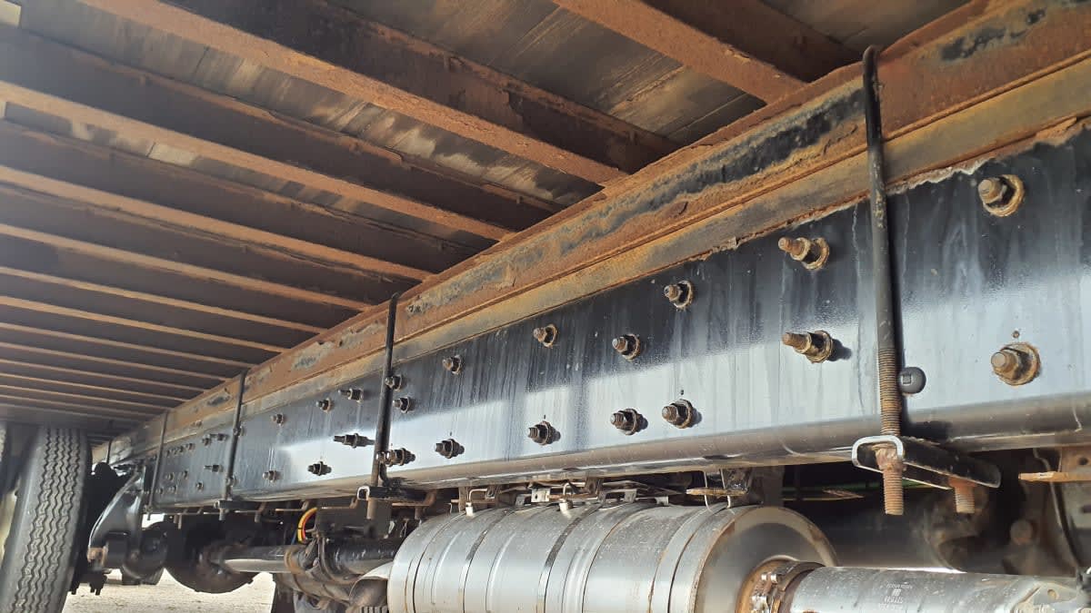 2017 Freightliner/Mercedes M2 106 665906