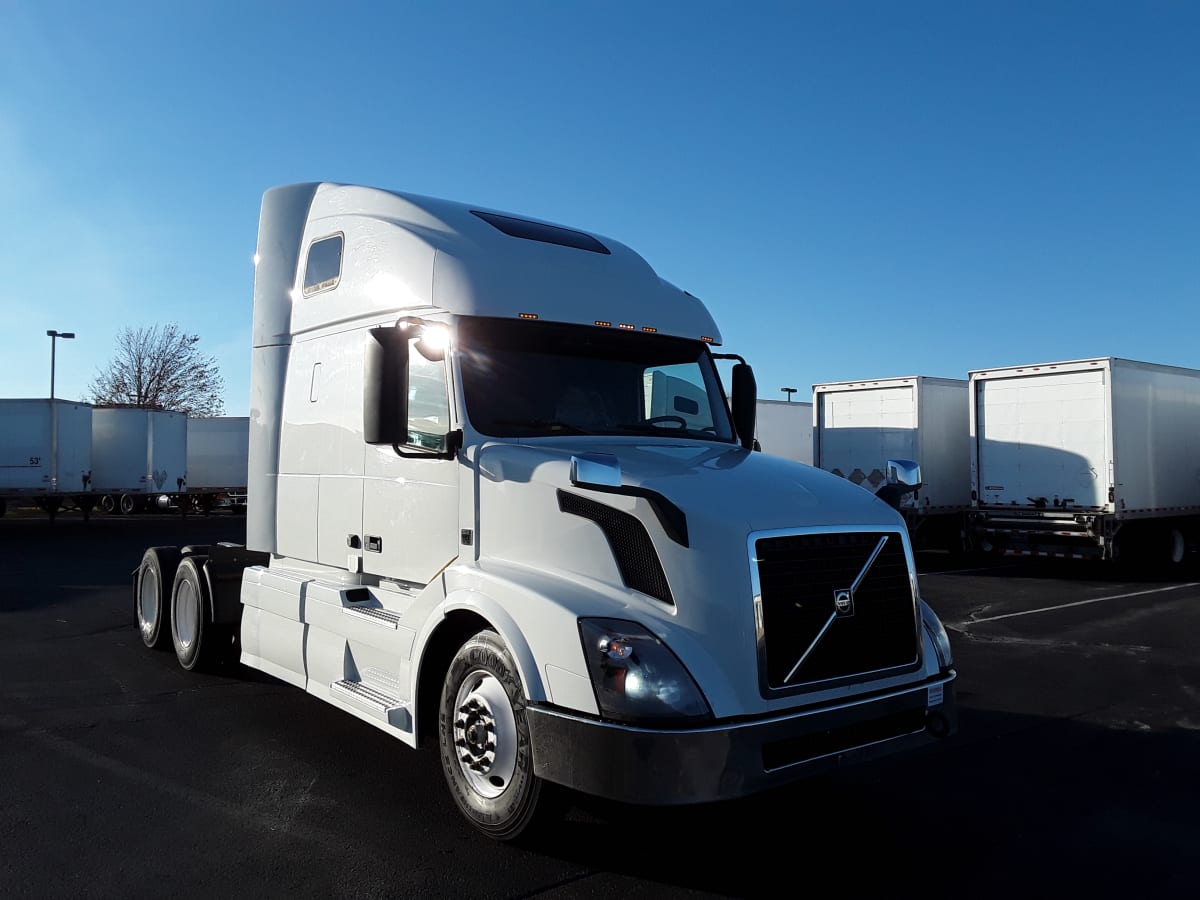 2017 Volvo VNL64TRACTOR 665951