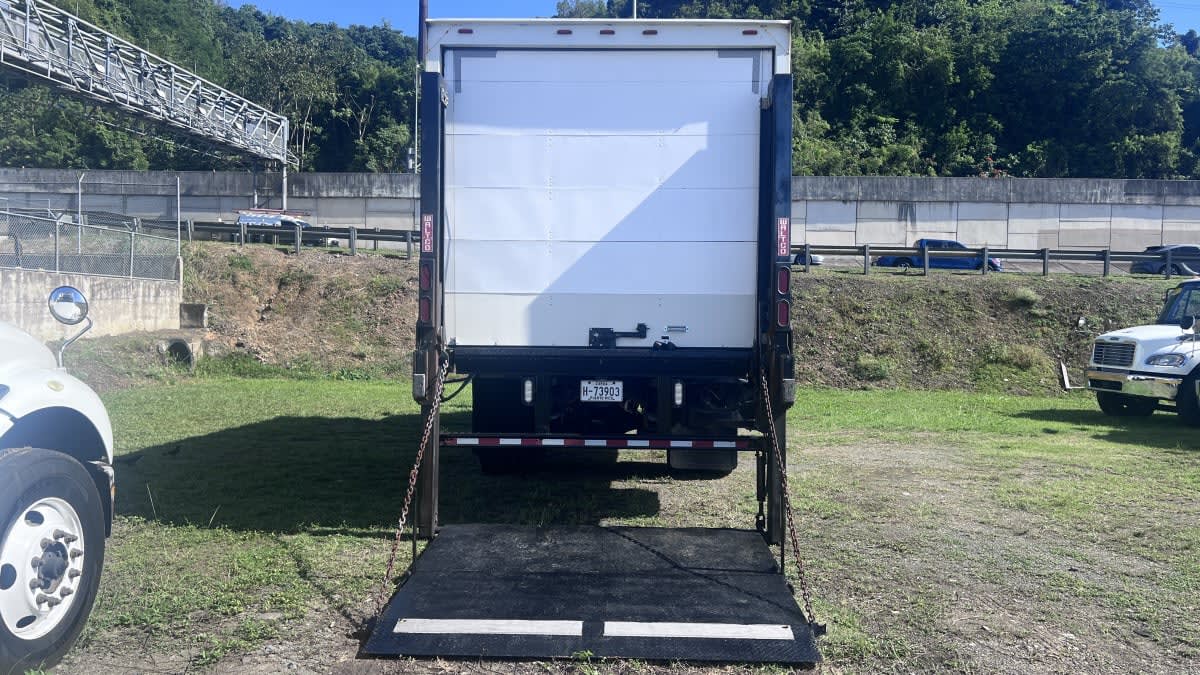2017 Freightliner/Mercedes M2 106 665971