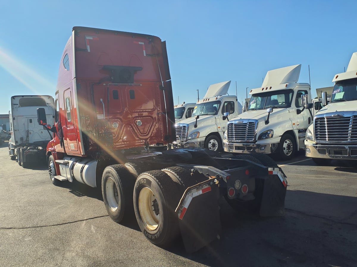 2017 Freightliner/Mercedes CASCADIA 125 666005