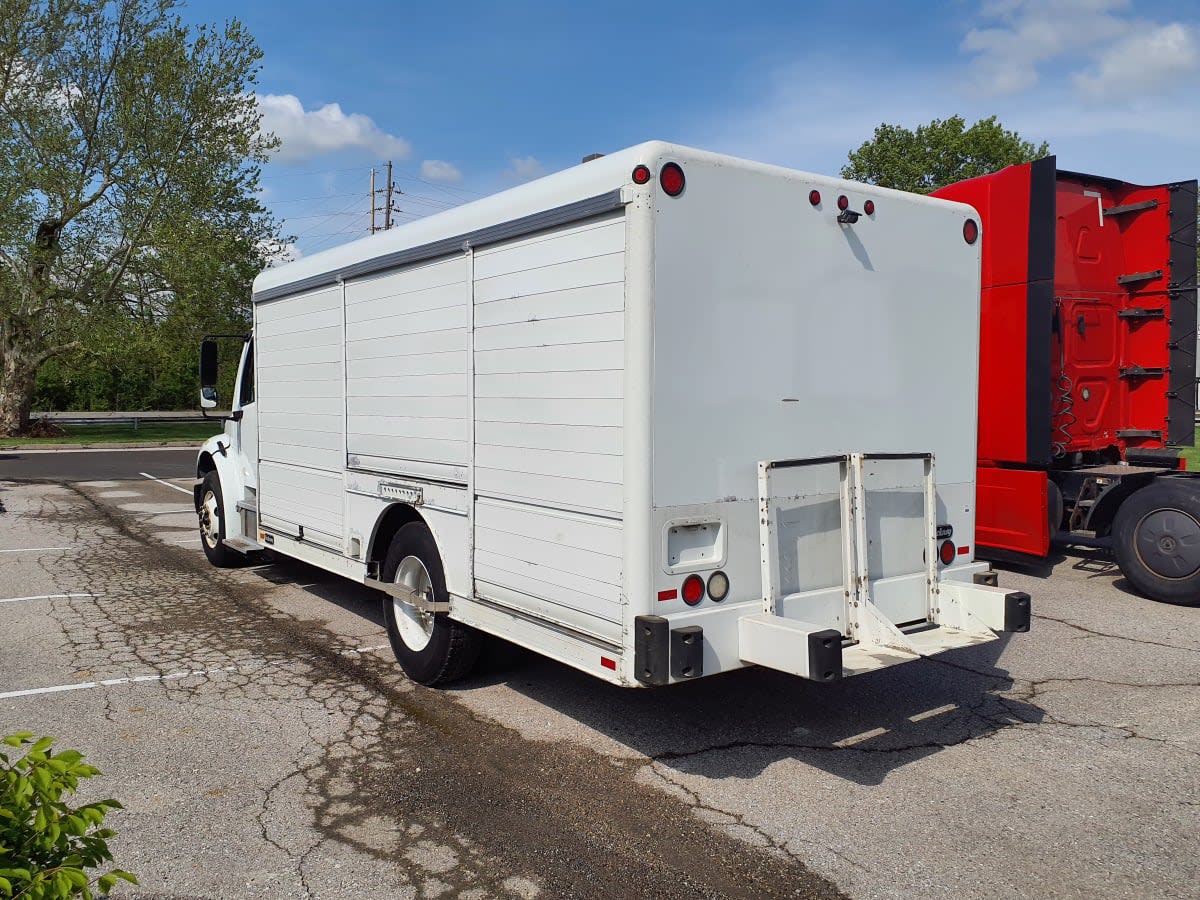 2017 Freightliner/Mercedes M2 106 666132