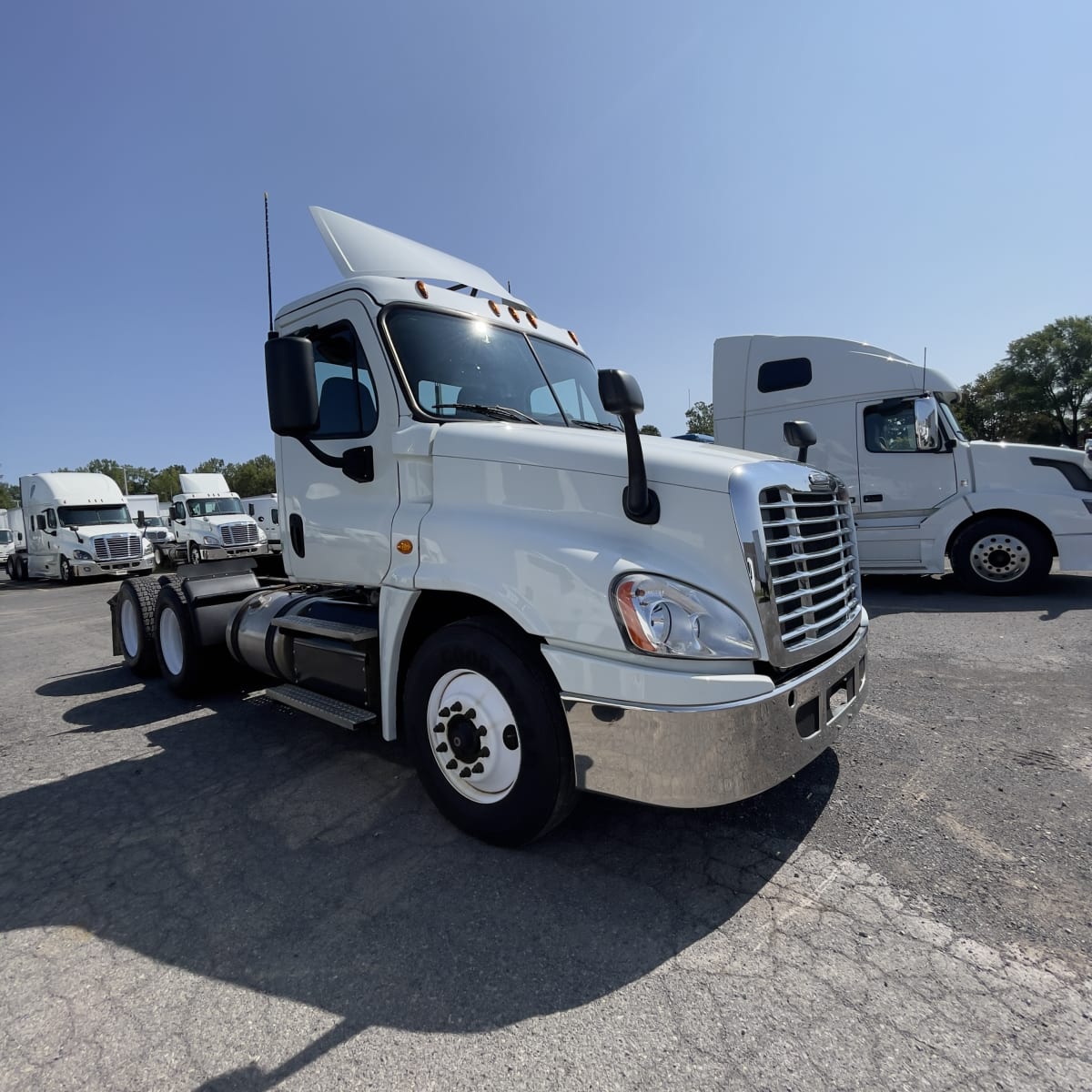 2017 Freightliner/Mercedes CASCADIA 125 666150