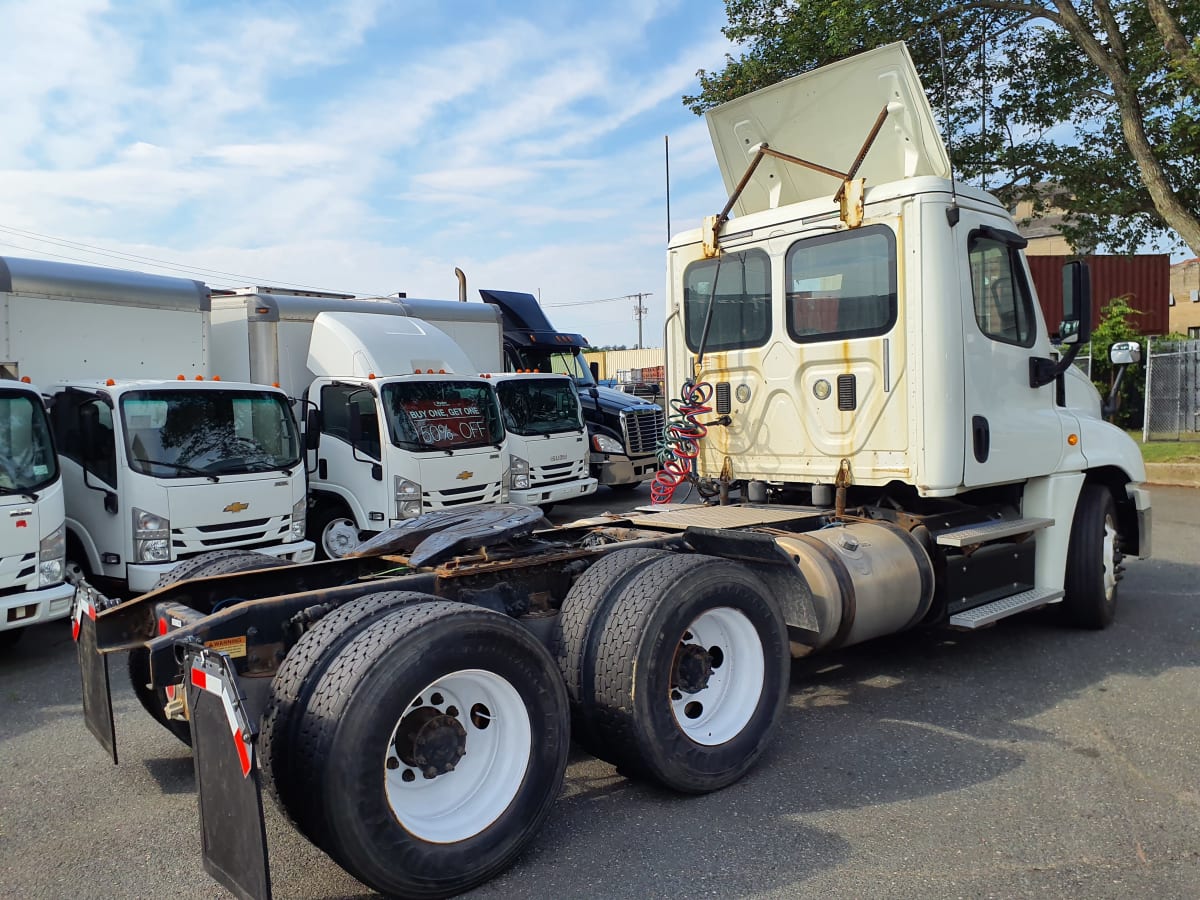 2017 Freightliner/Mercedes CASCADIA 125 666207