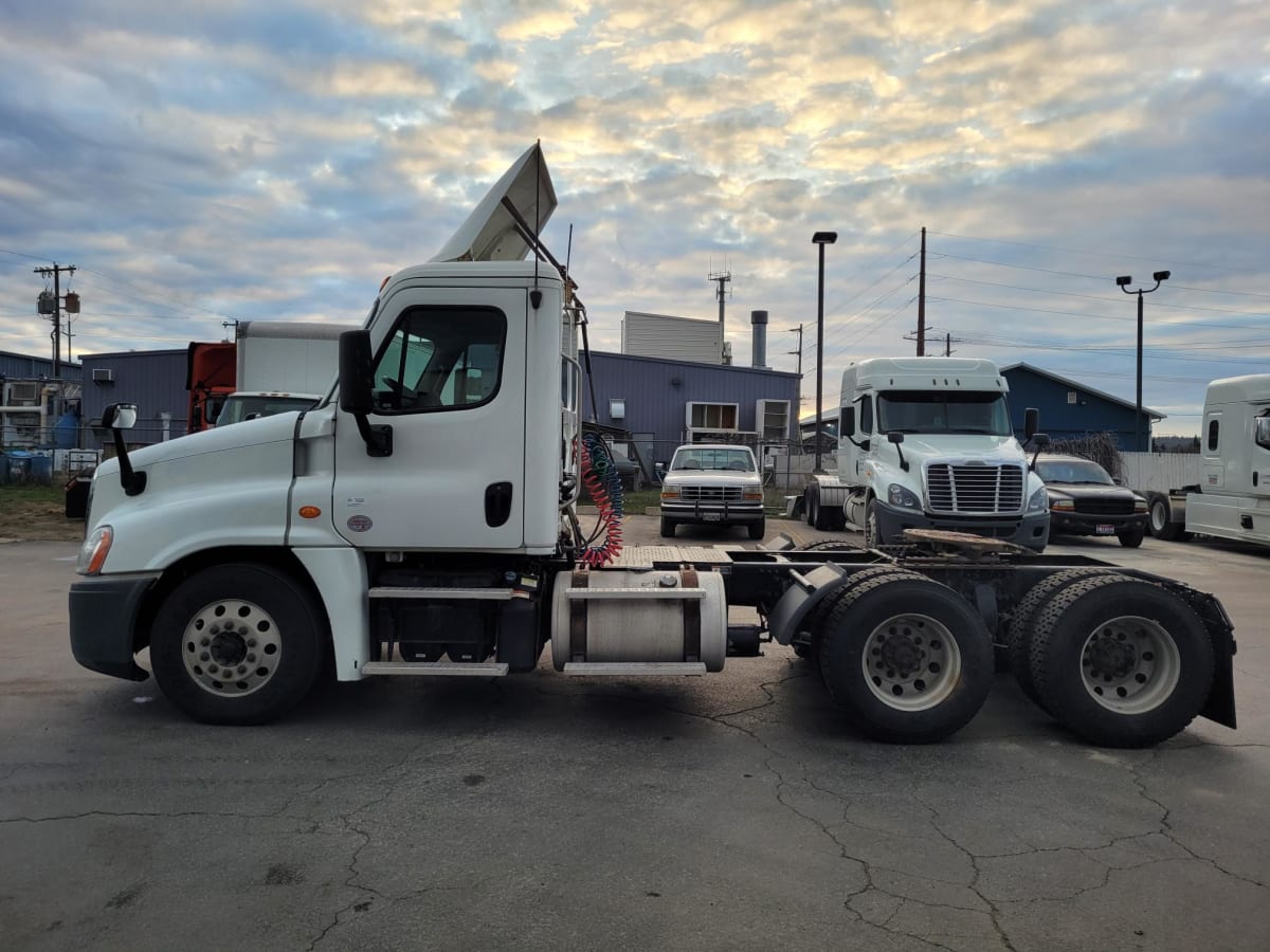 2017 Freightliner/Mercedes CASCADIA 125 666281