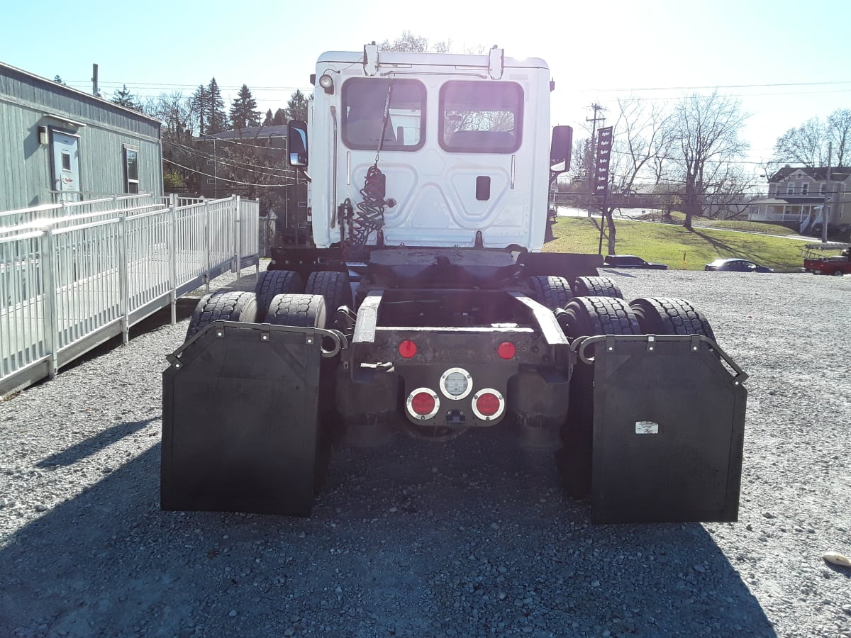 2017 Freightliner/Mercedes CASCADIA 113 666346