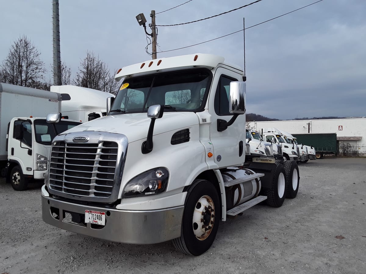 2017 Freightliner/Mercedes CASCADIA 113 666347