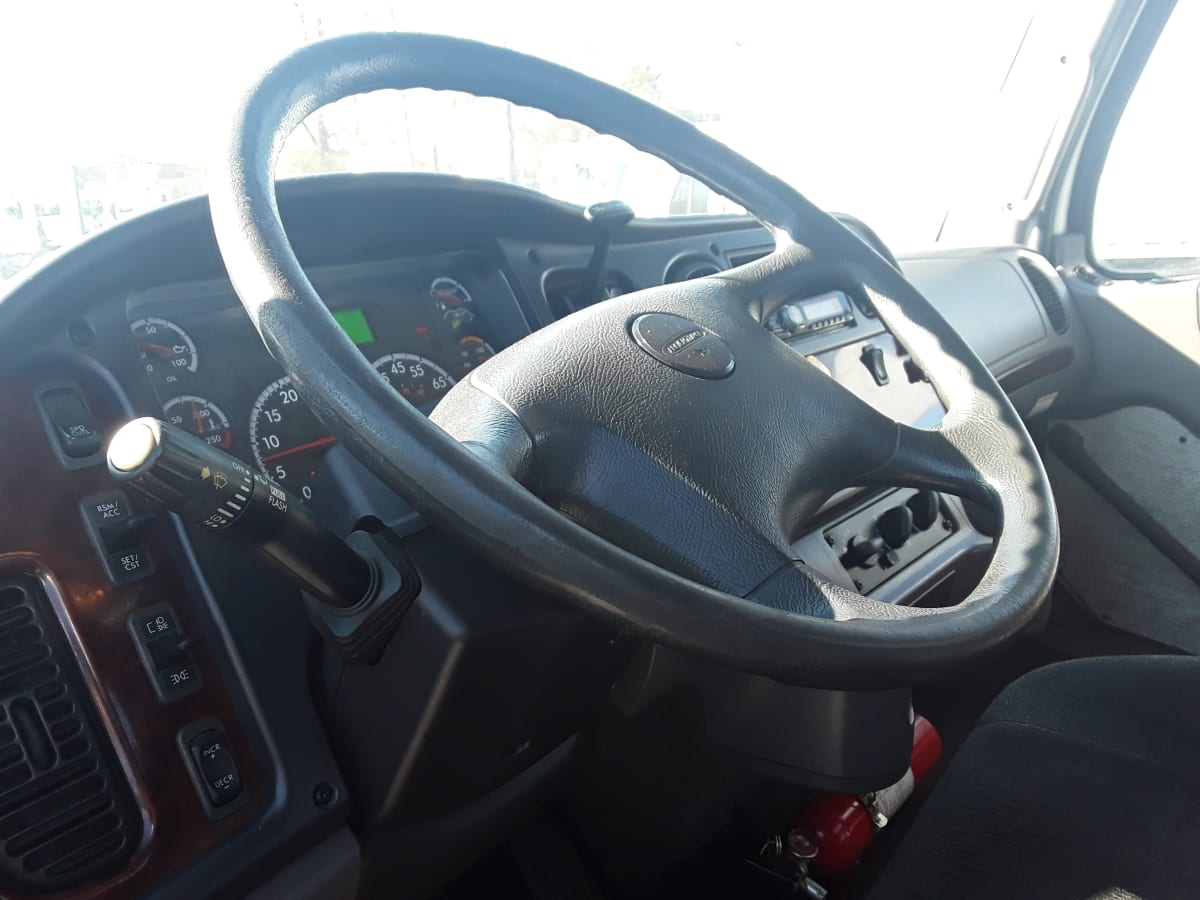 2017 Freightliner/Mercedes M2 106 666362