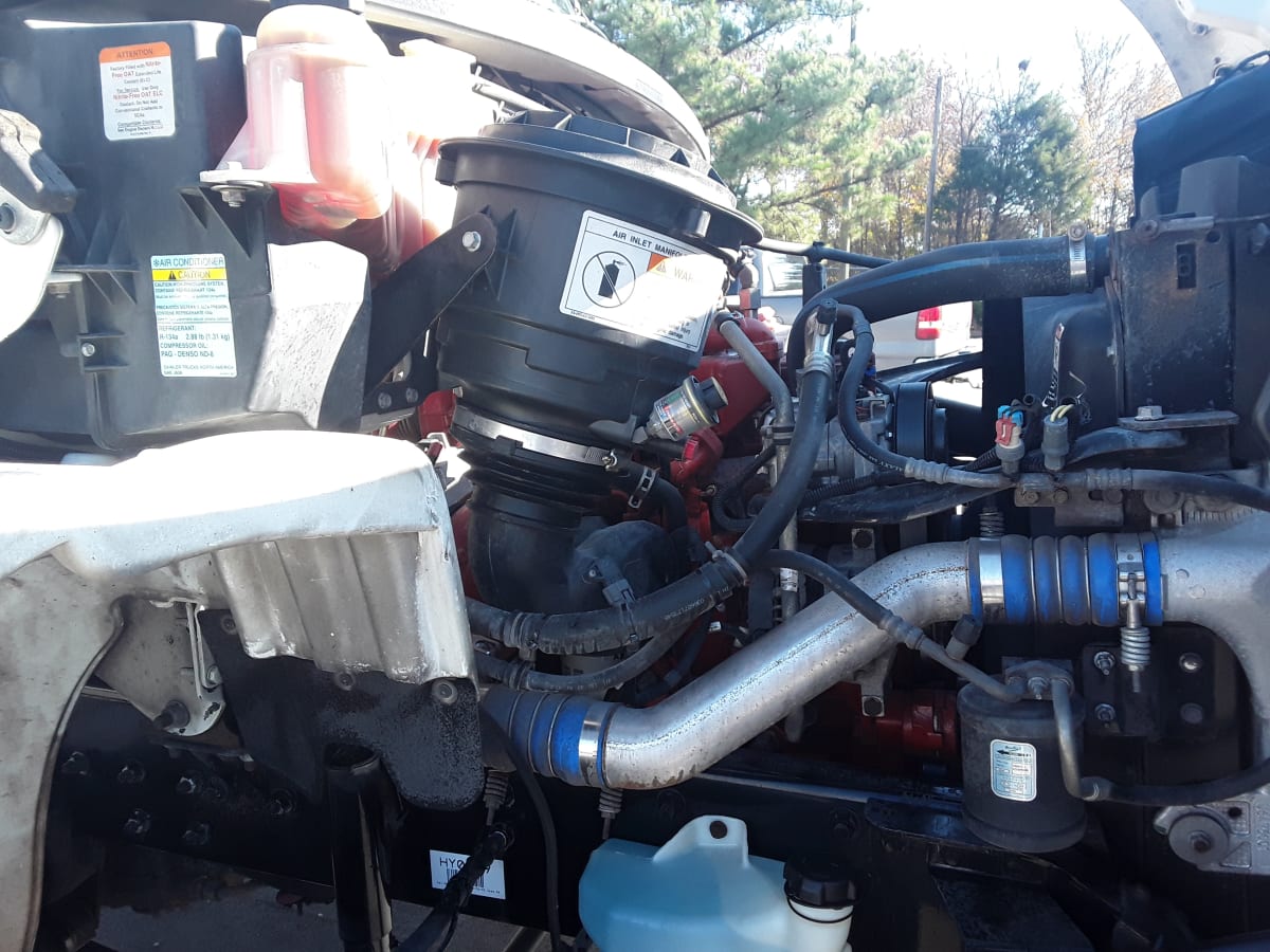 2017 Freightliner/Mercedes M2 106 666362