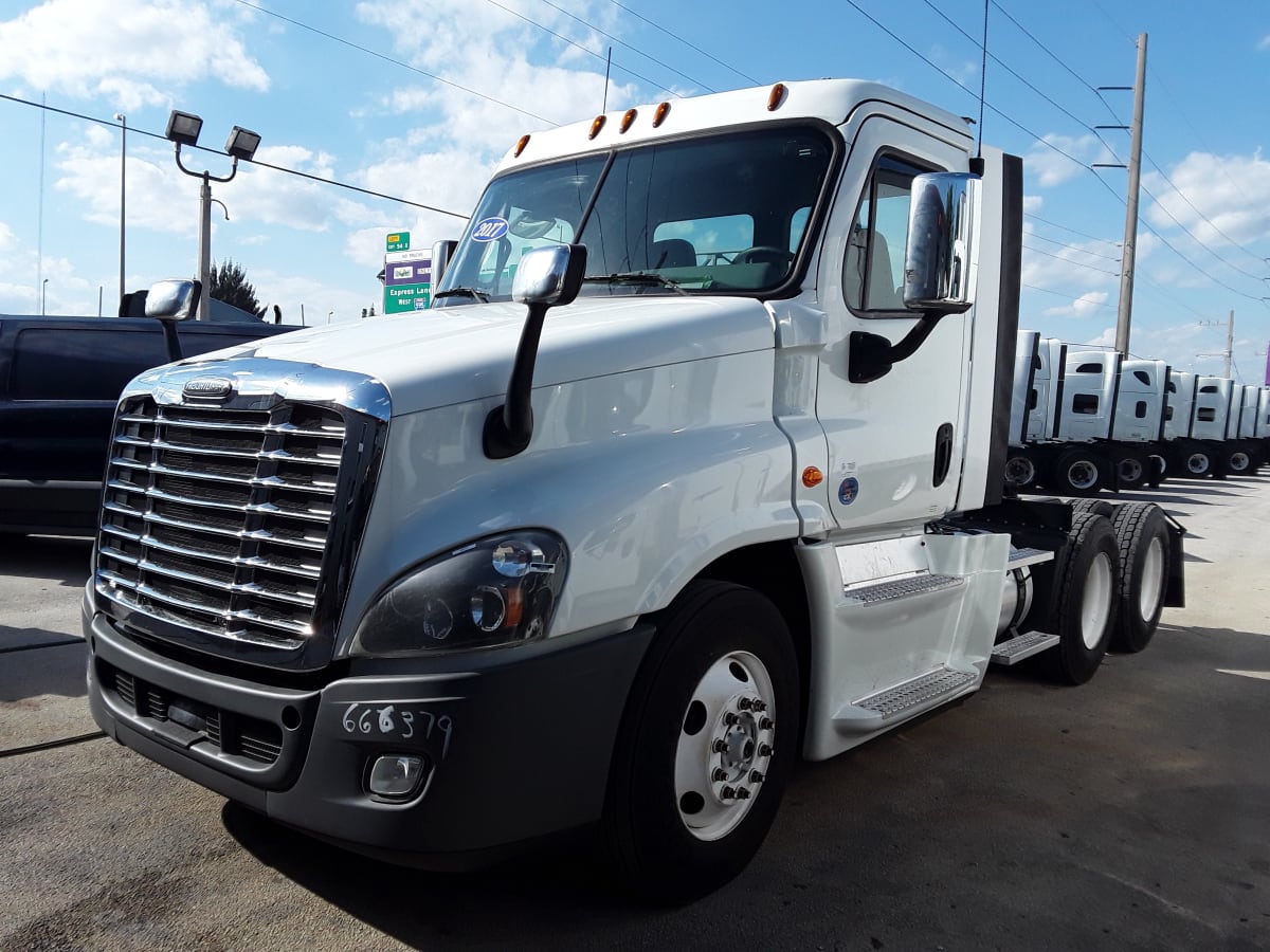 2017 Freightliner/Mercedes CASCADIA 125 666379