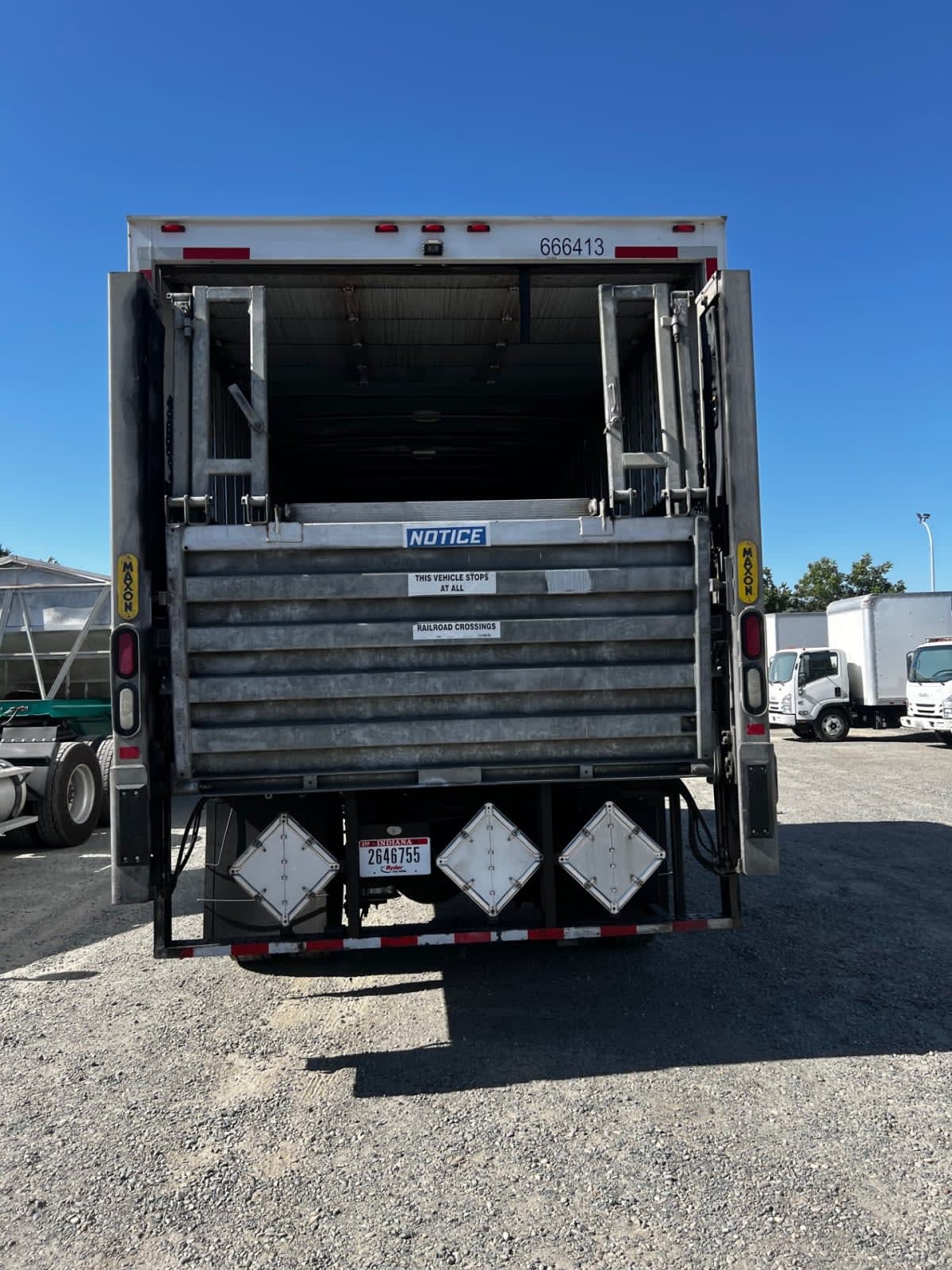 2017 Freightliner/Mercedes M2 106 666413