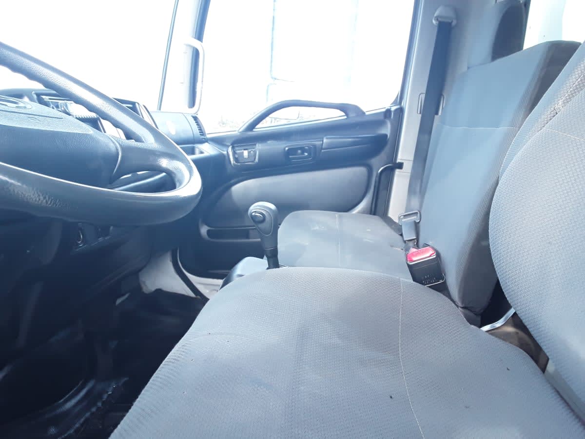 2017 Hino 268 666462