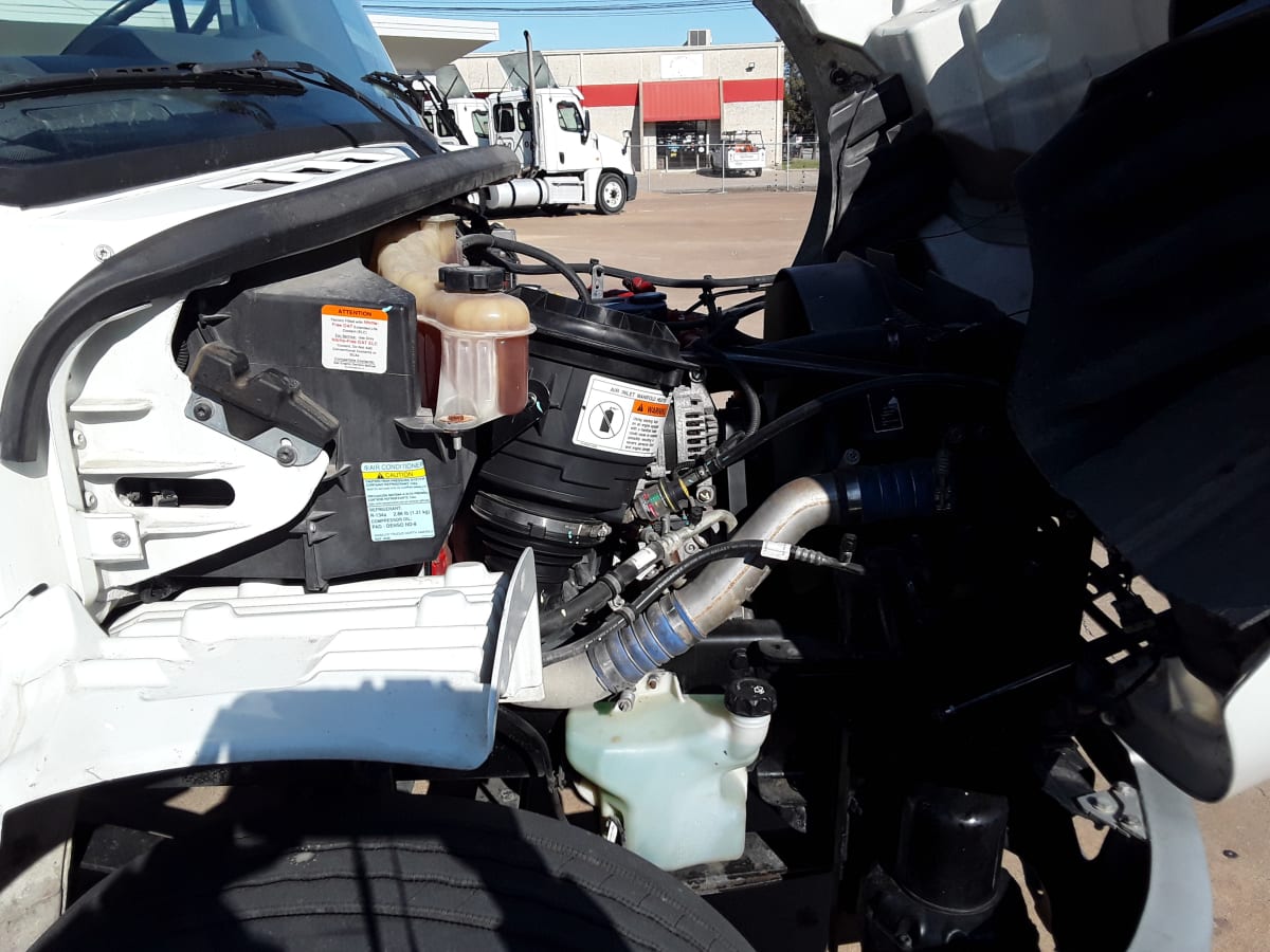 2017 Freightliner/Mercedes M2 106 666692