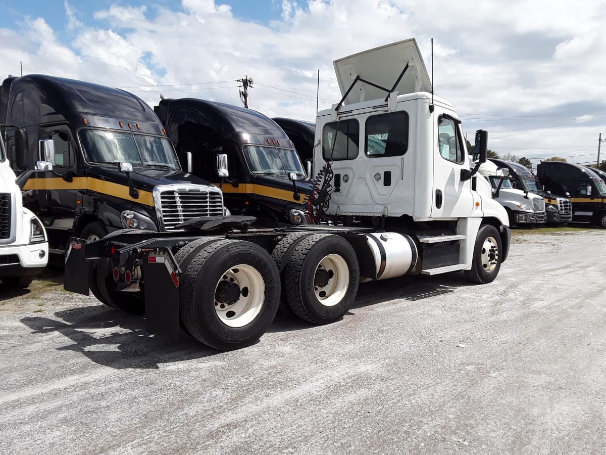 2017 Freightliner/Mercedes CASCADIA 125 666889