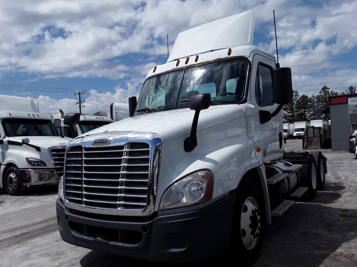 2017 Freightliner/Mercedes CASCADIA 125 666890