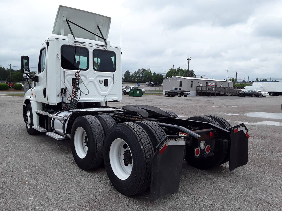 2017 Freightliner/Mercedes CASCADIA 125 666898