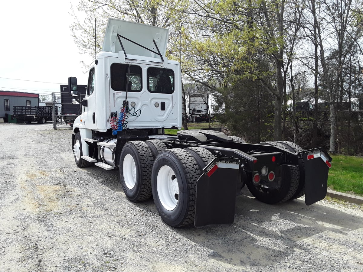 2017 Freightliner/Mercedes CASCADIA 125 666902