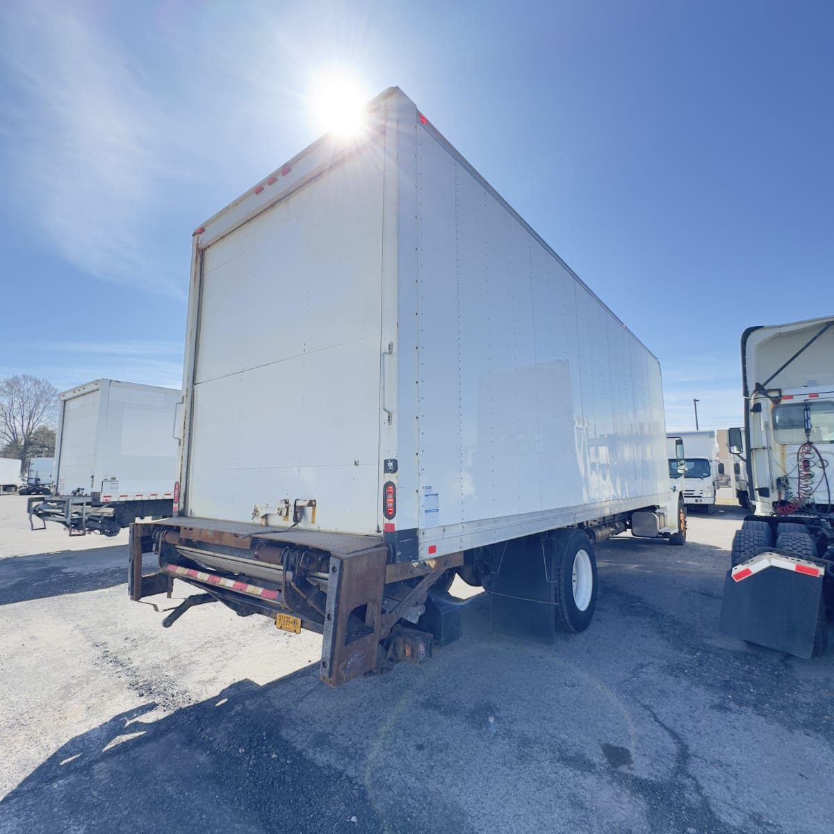 2017 Freightliner/Mercedes M2 106 666918