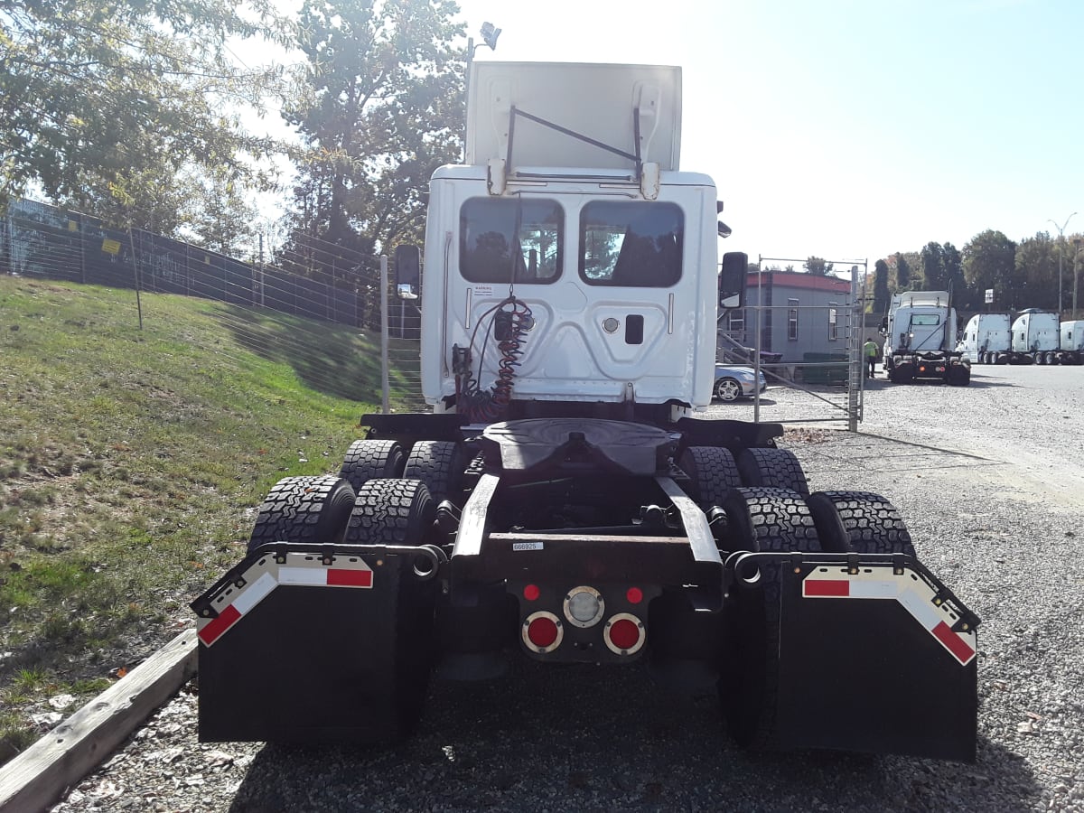 2017 Freightliner/Mercedes CASCADIA 125 666925