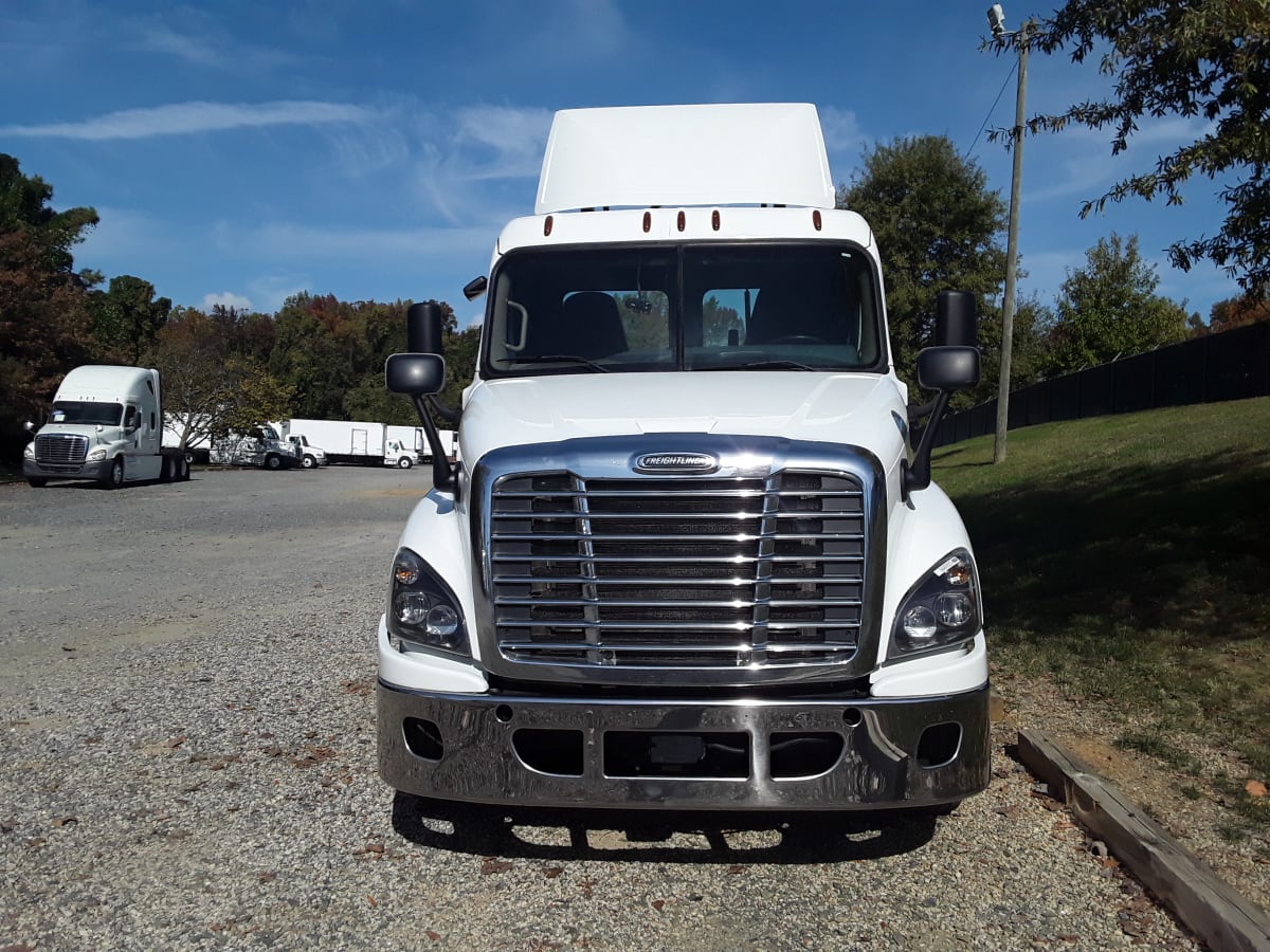 2017 Freightliner/Mercedes CASCADIA 125 666925