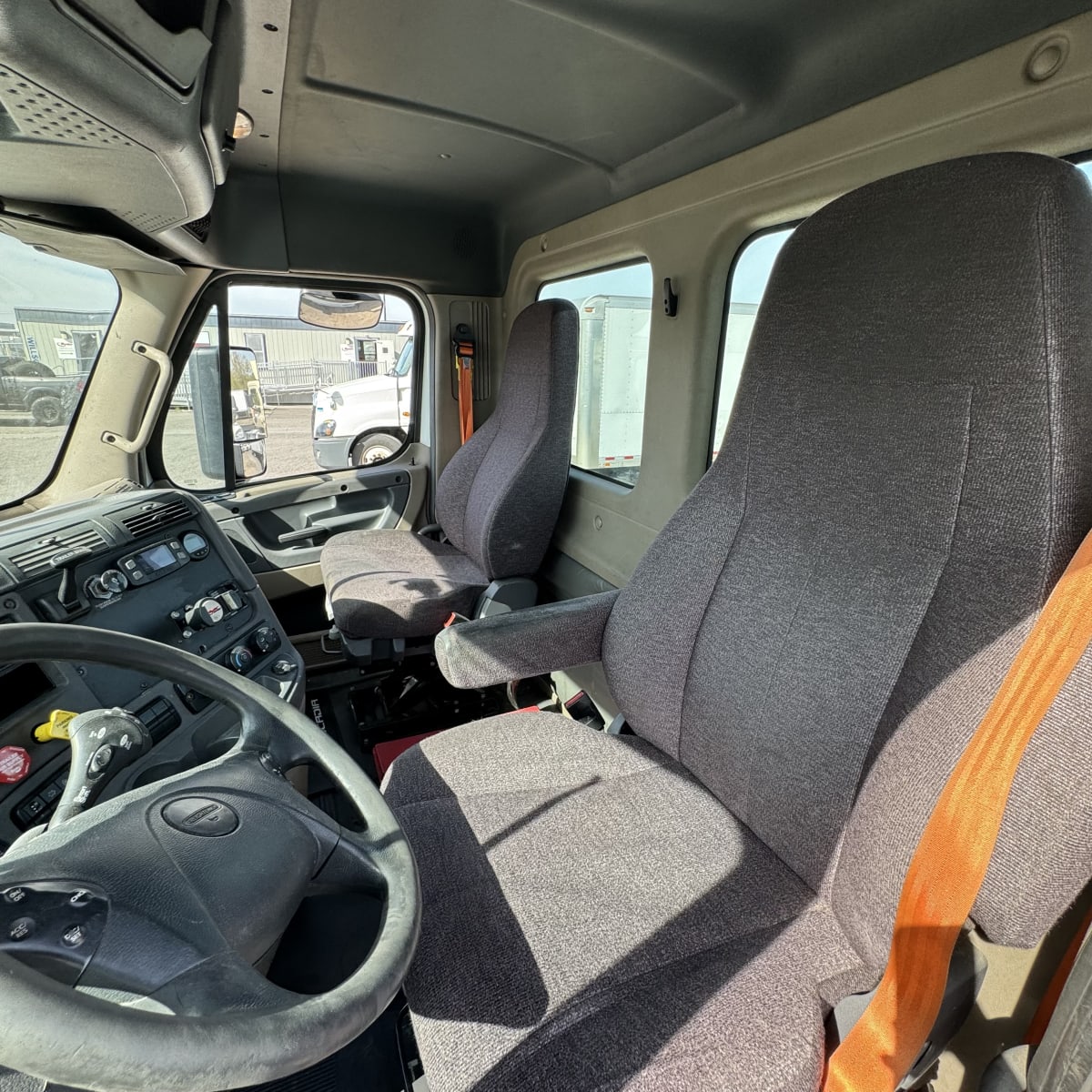 2017 Freightliner/Mercedes CASCADIA 125 666927