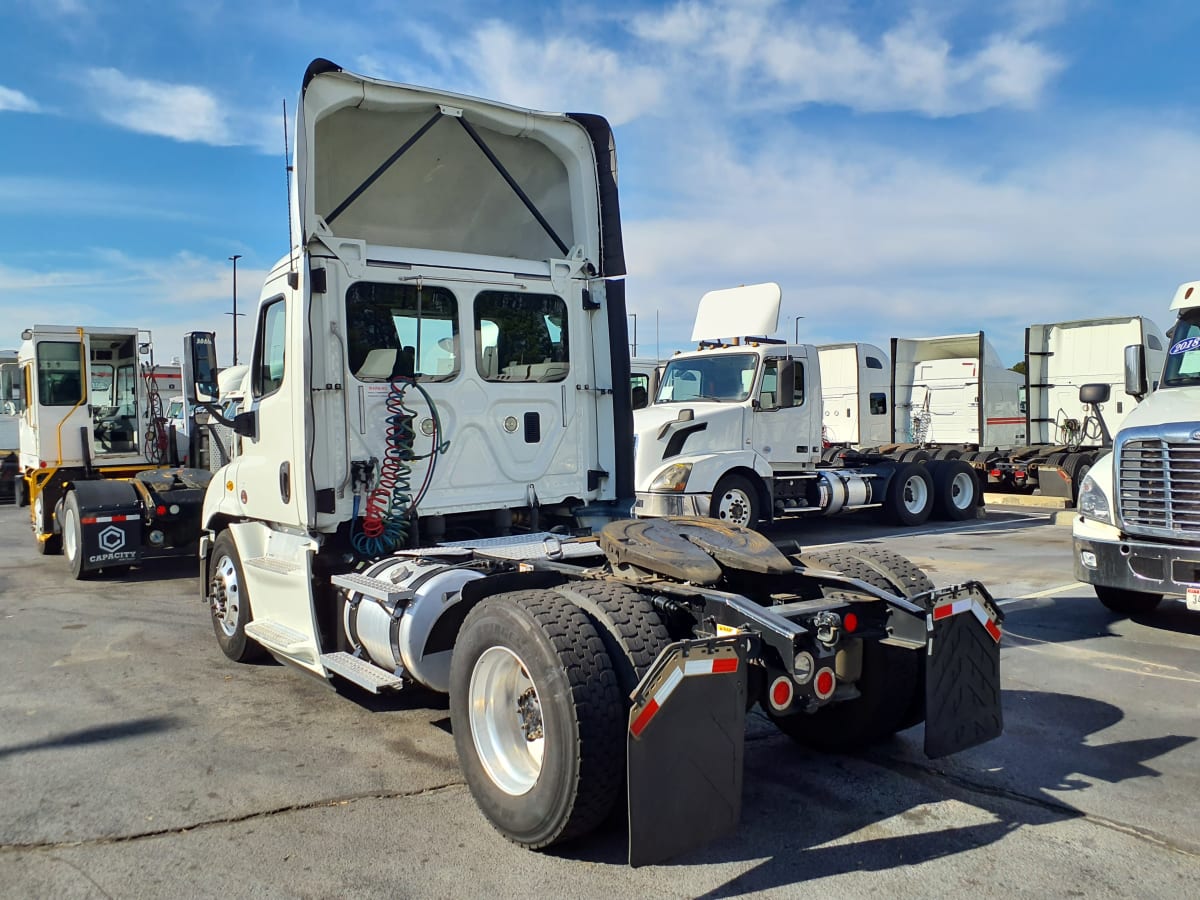 2017 Freightliner/Mercedes CASCADIA 113 666981