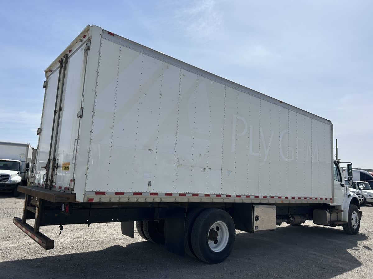 2017 Freightliner M2 106 667182