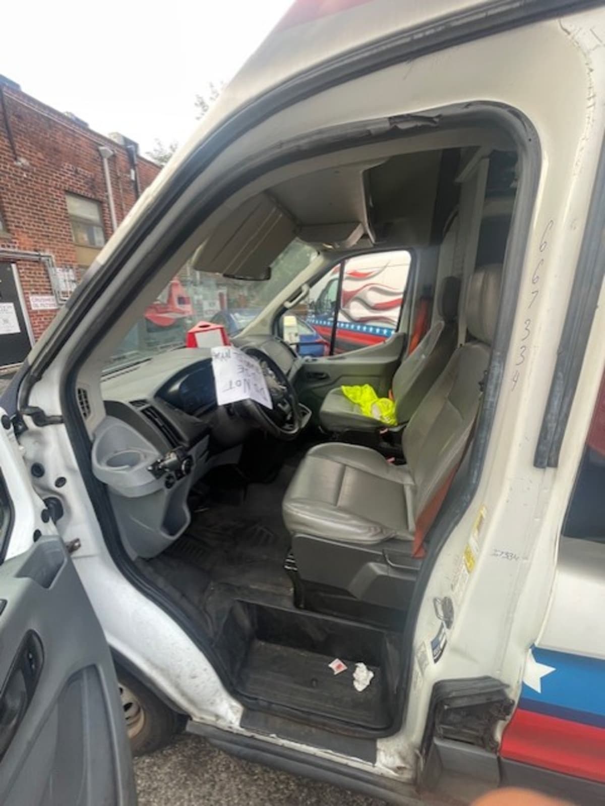 2016 Ford Motor Company             TRANSIT CONNECT                667334