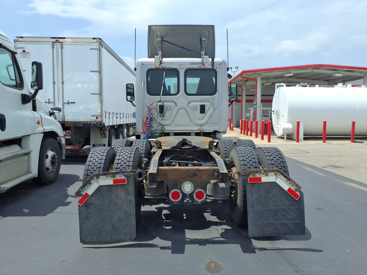 2017 Freightliner - image 5