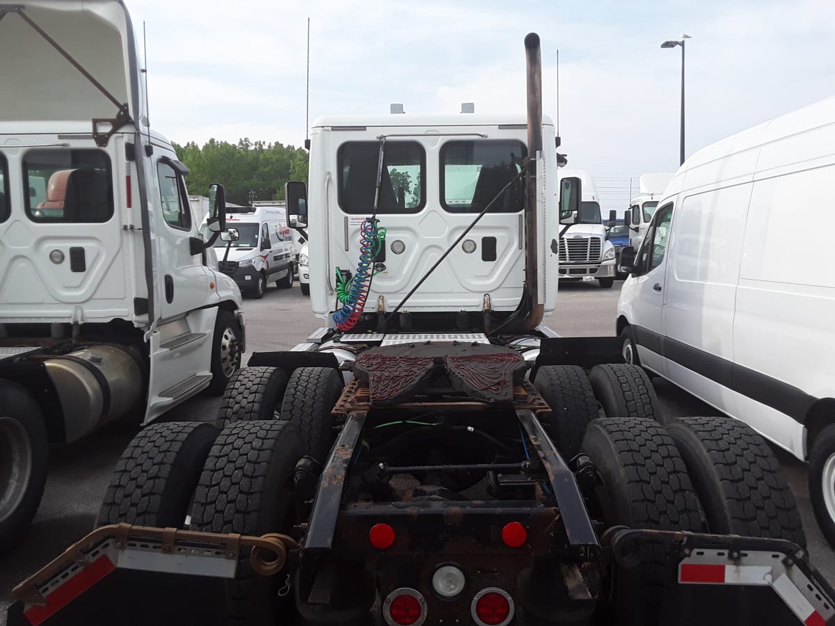 2017 Freightliner/Mercedes CASCADIA 125 667393