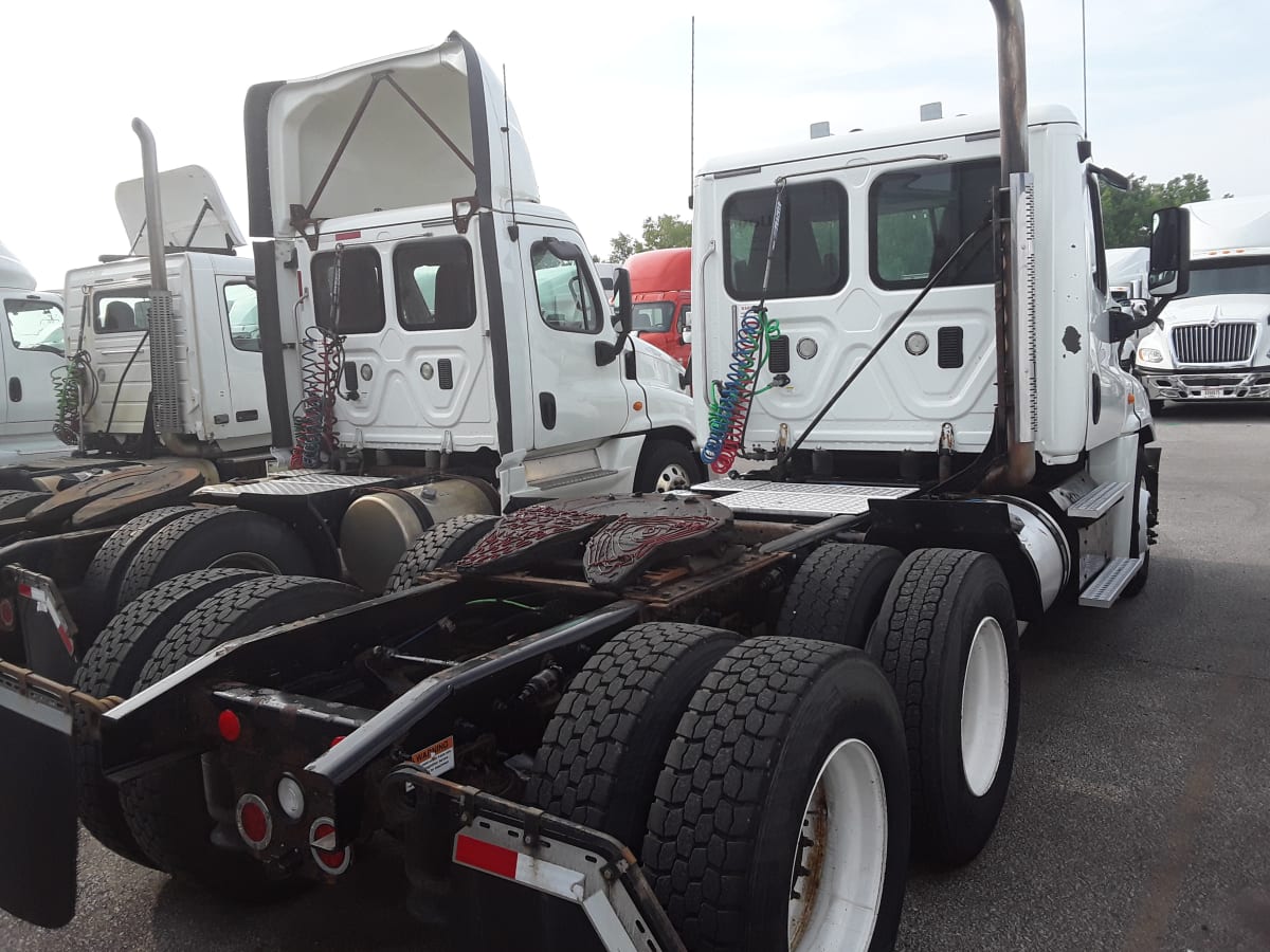 2017 Freightliner/Mercedes CASCADIA 125 667393