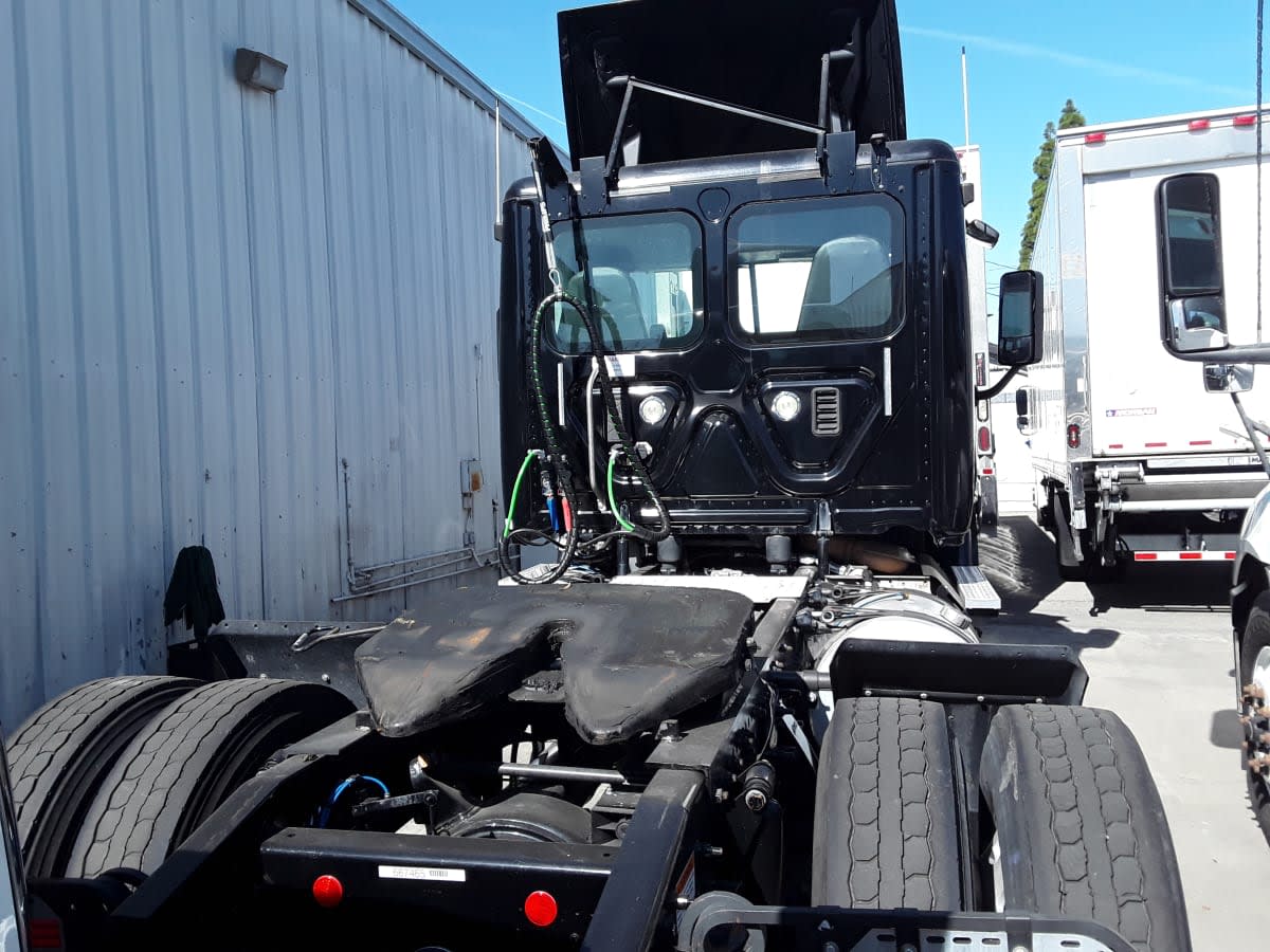 2017 Freightliner - image 5