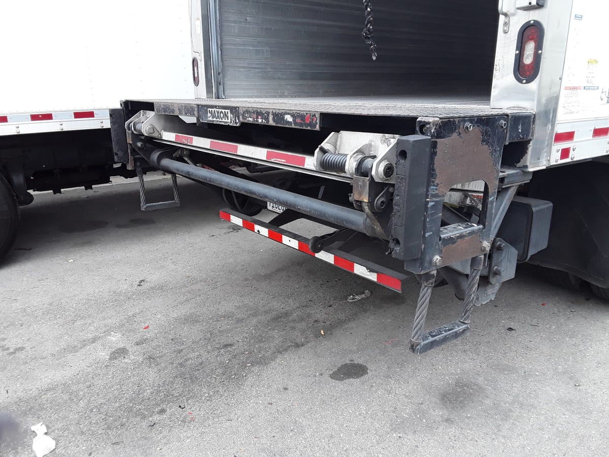 2017 Freightliner/Mercedes M2 106 667499