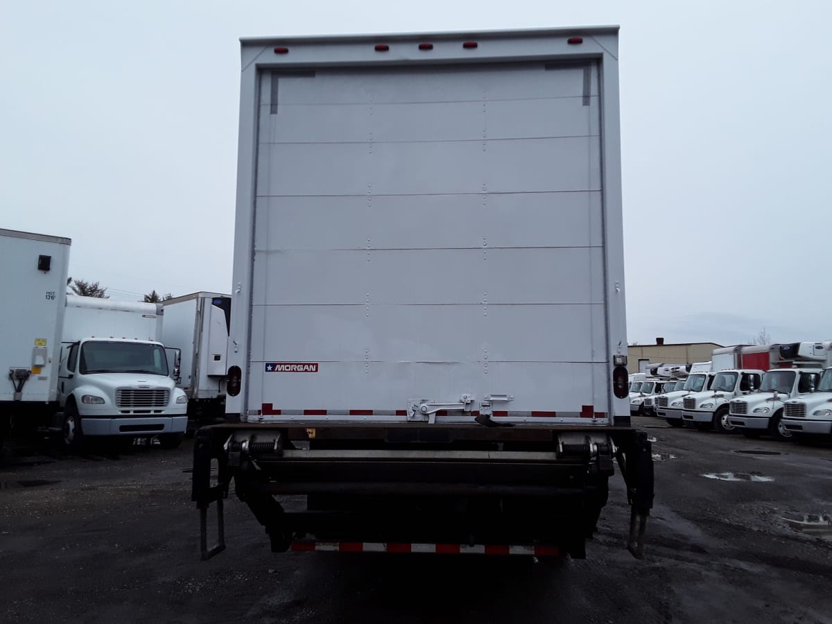 2017 Freightliner/Mercedes M2 106 667525