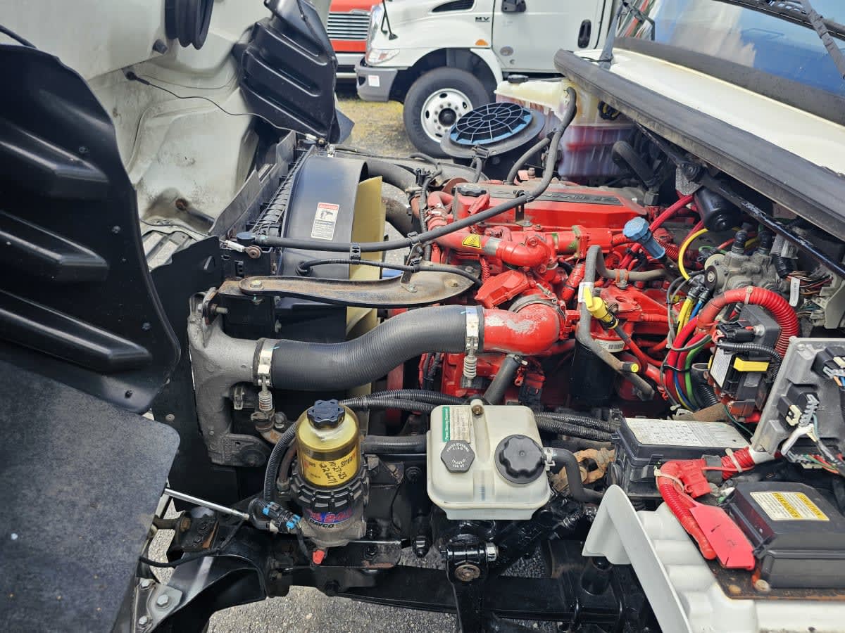 2017 Freightliner M2 106 667541