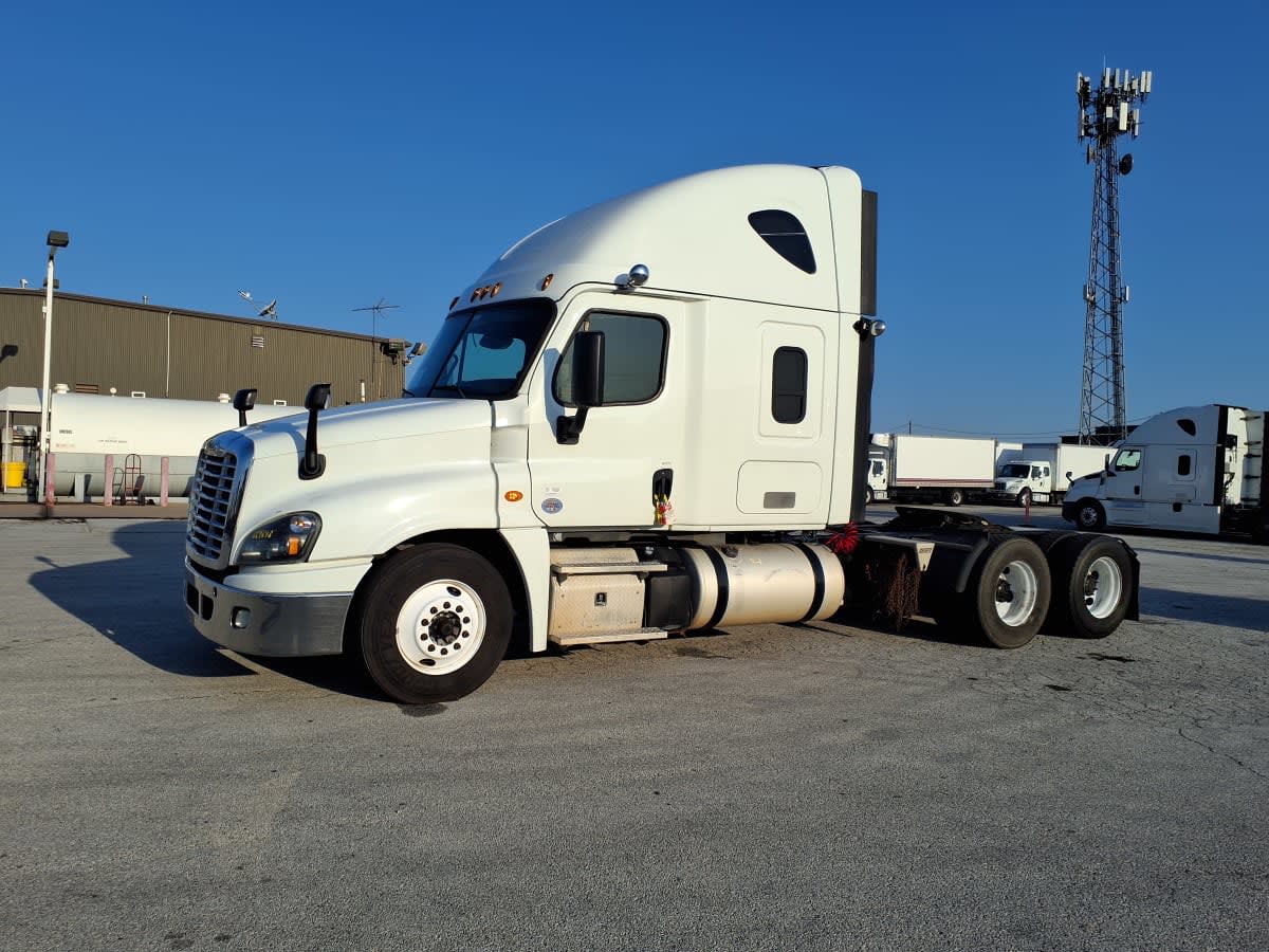 2017 Freightliner - image 1