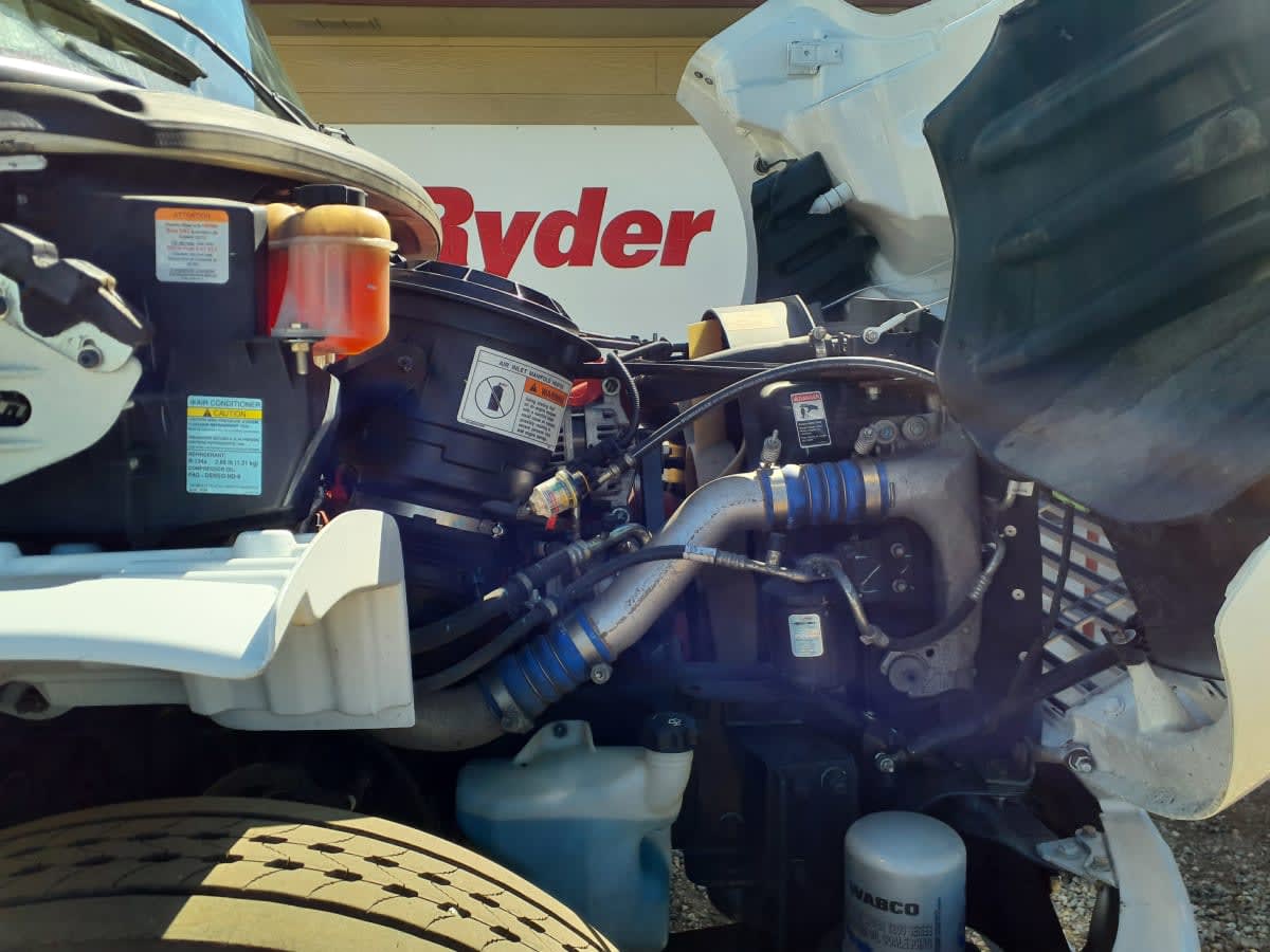 2017 Freightliner M2 106 - image 10