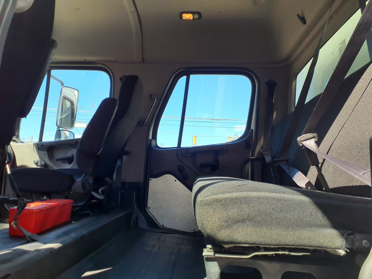 2017 Freightliner M2 106 - image 13