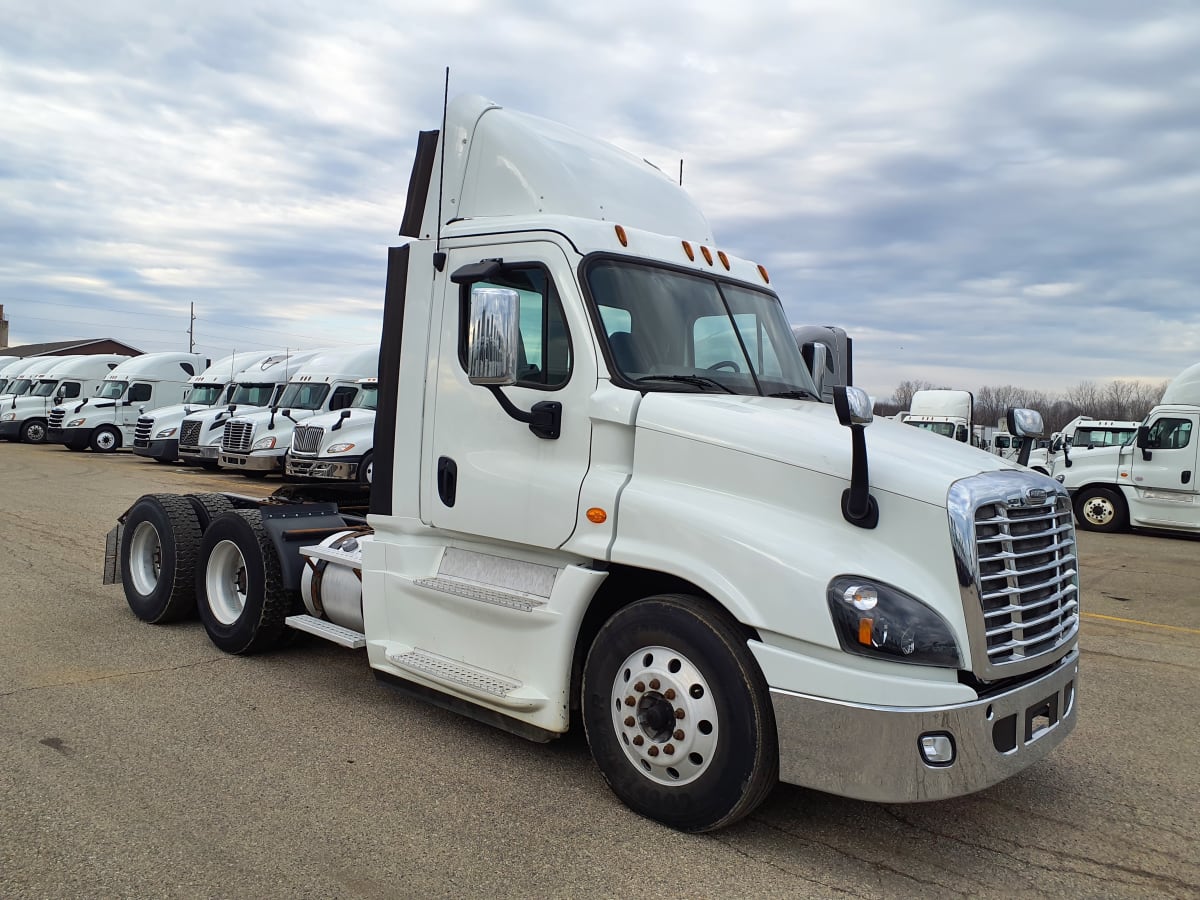 2017 Freightliner/Mercedes CASCADIA 125 667695