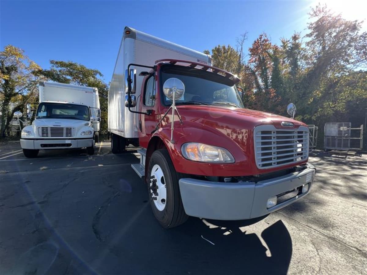 2017 Freightliner/Mercedes M2 106 667706