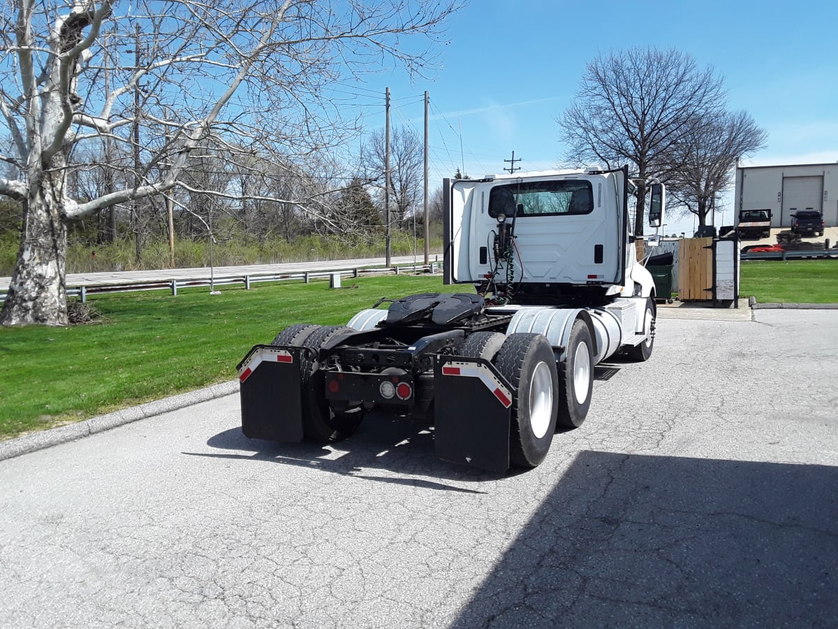 2017 Navistar International PRO LF687 668077