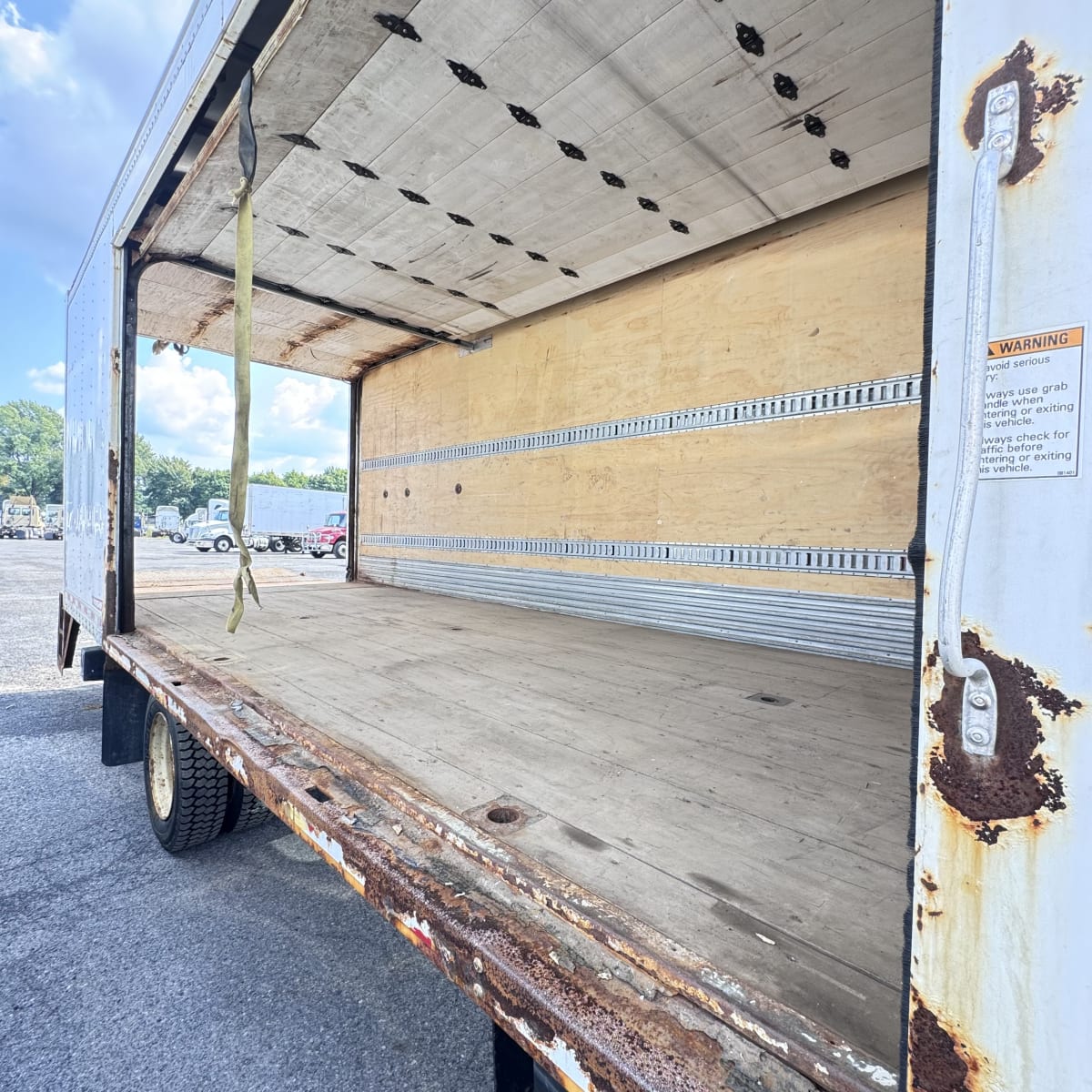 2016 Isuzu NRR 668144