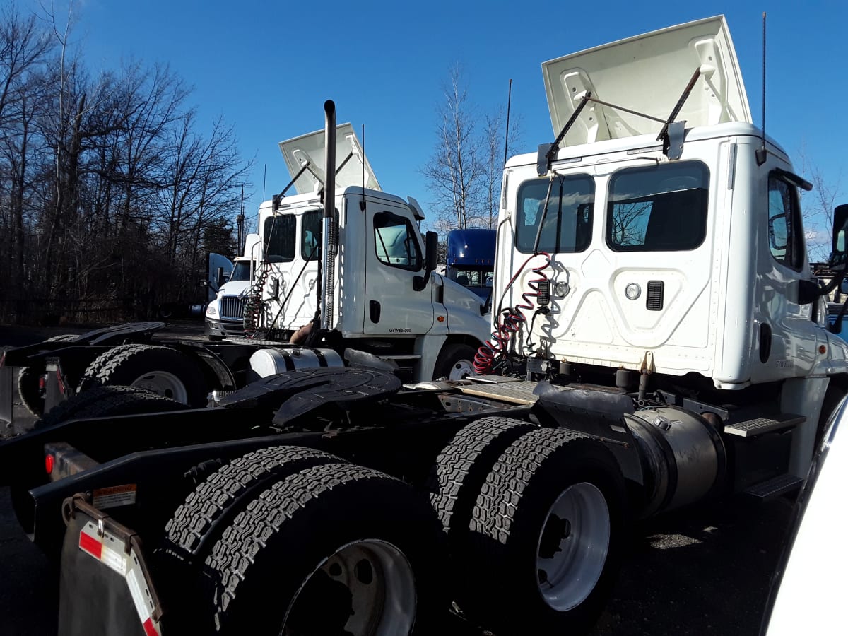 2016 Freightliner/Mercedes CASCADIA 125 668148