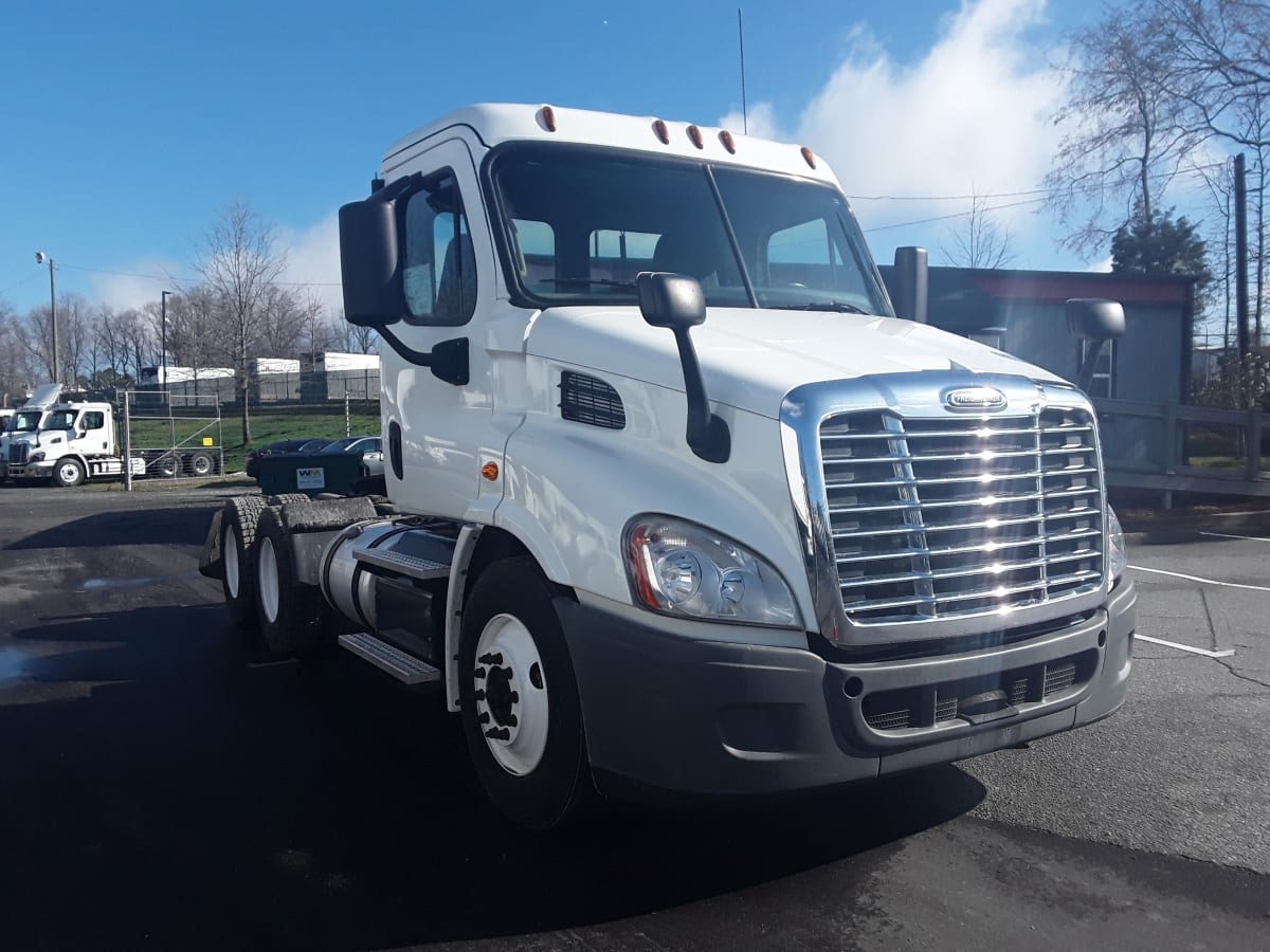 2017 Freightliner/Mercedes CASCADIA 113 668182