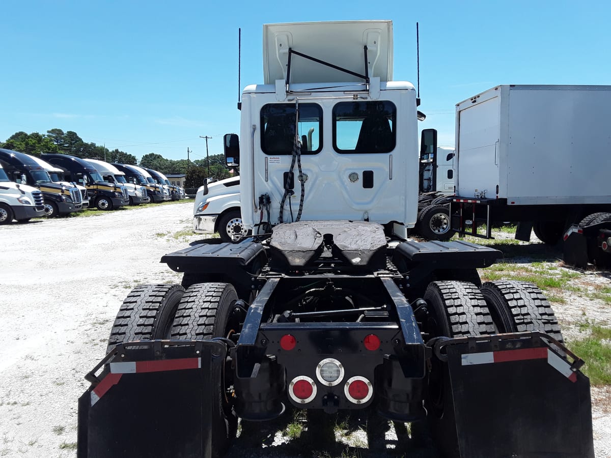 2017 Freightliner/Mercedes CASCADIA 125 668190