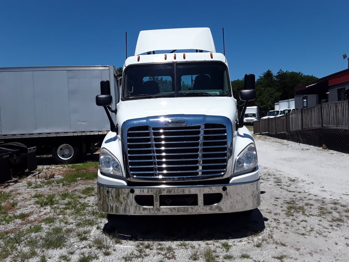 2017 Freightliner/Mercedes CASCADIA 125 668190