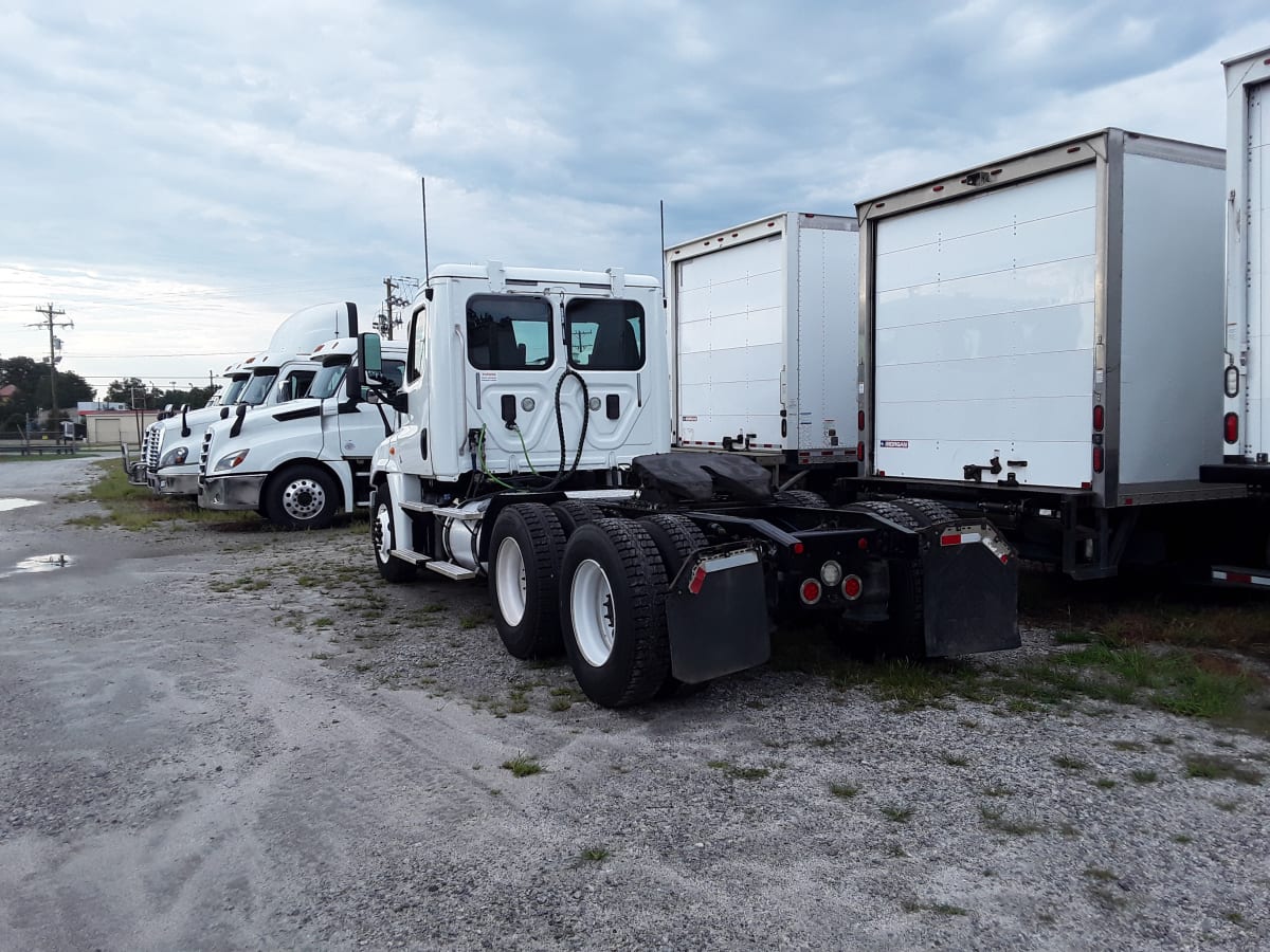 2017 Freightliner/Mercedes CASCADIA 125 668194