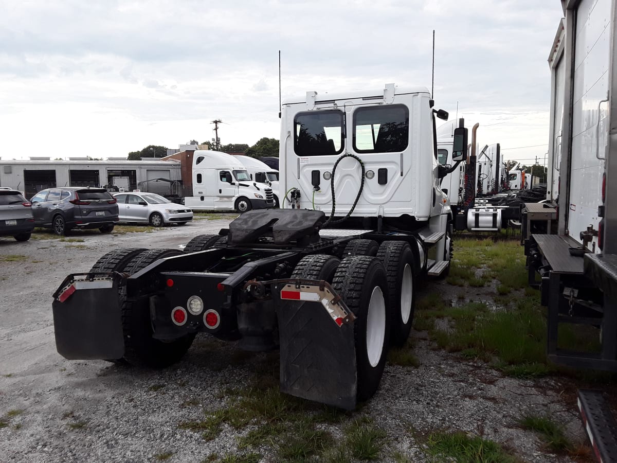 2017 Freightliner/Mercedes CASCADIA 125 668194