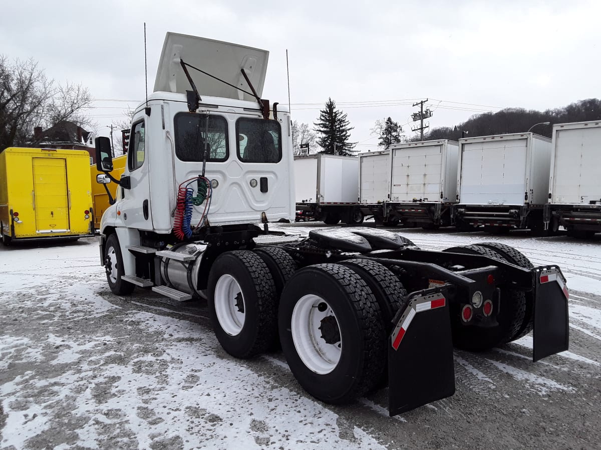 2017 Freightliner/Mercedes CASCADIA 125 668232